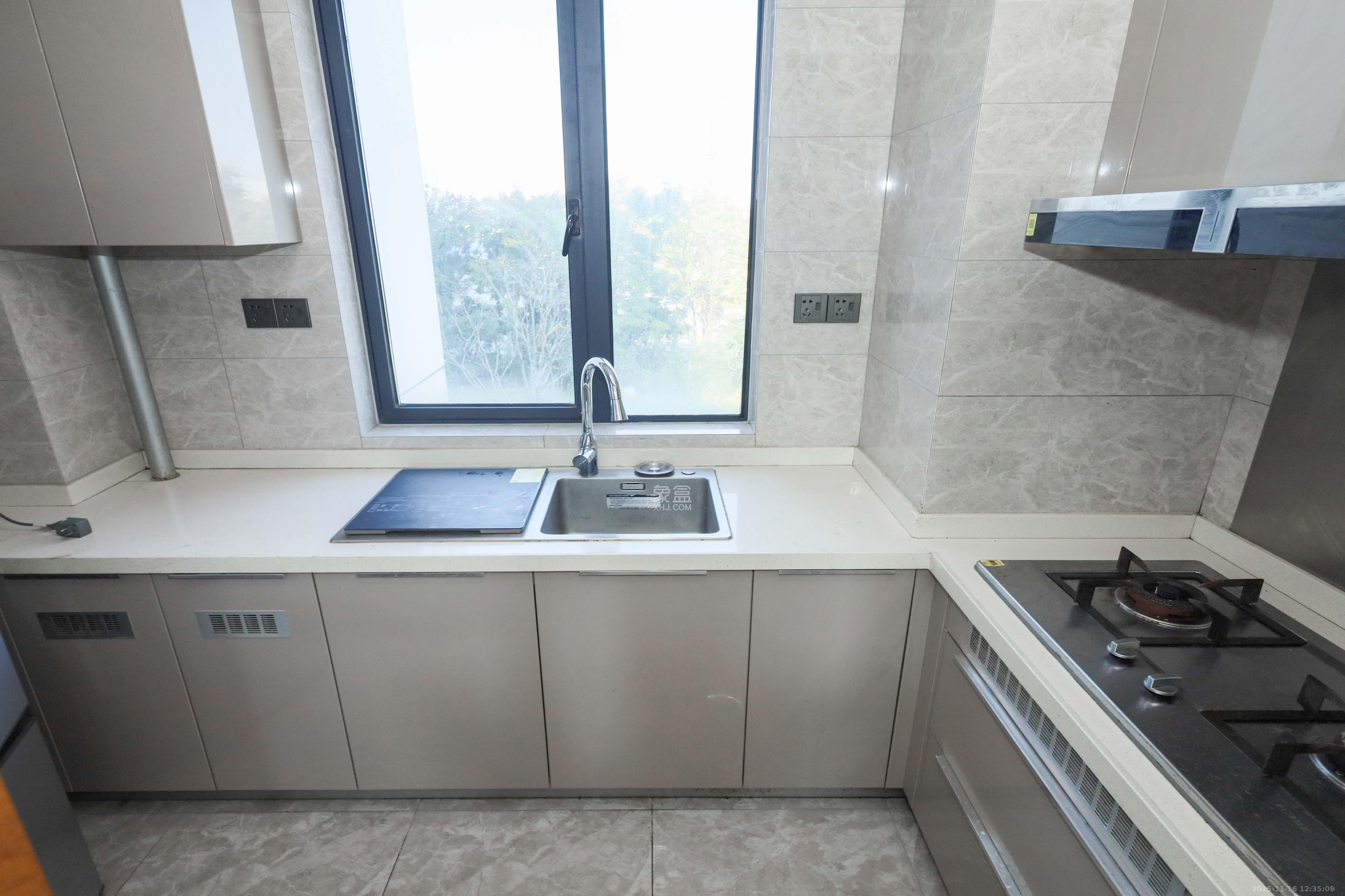 梅溪悦章 4室2厅2卫 135.0万 梅溪悦章 4室2厅2卫 135.0万厨房