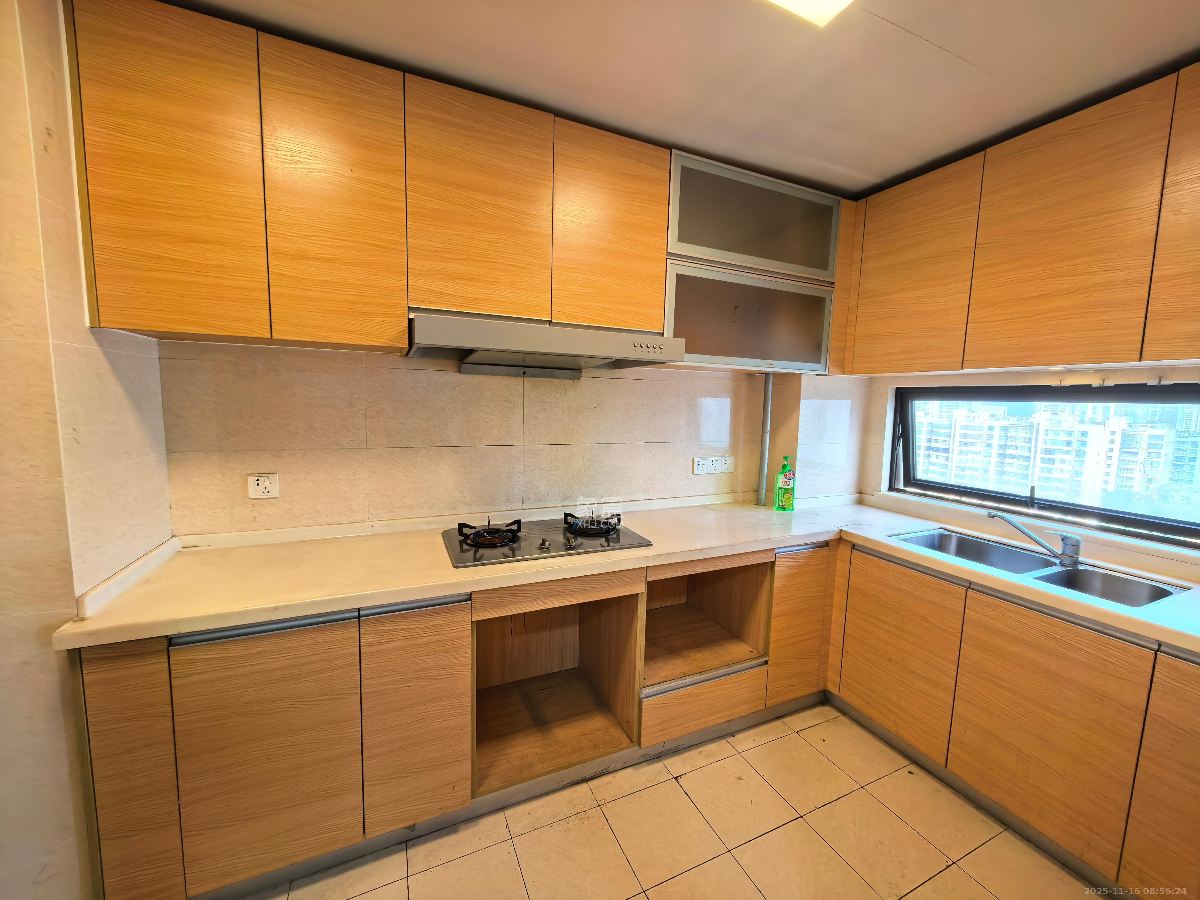 旭辉国际广场（永升商业广场）  4室2厅2卫    3500.0元/月室内图