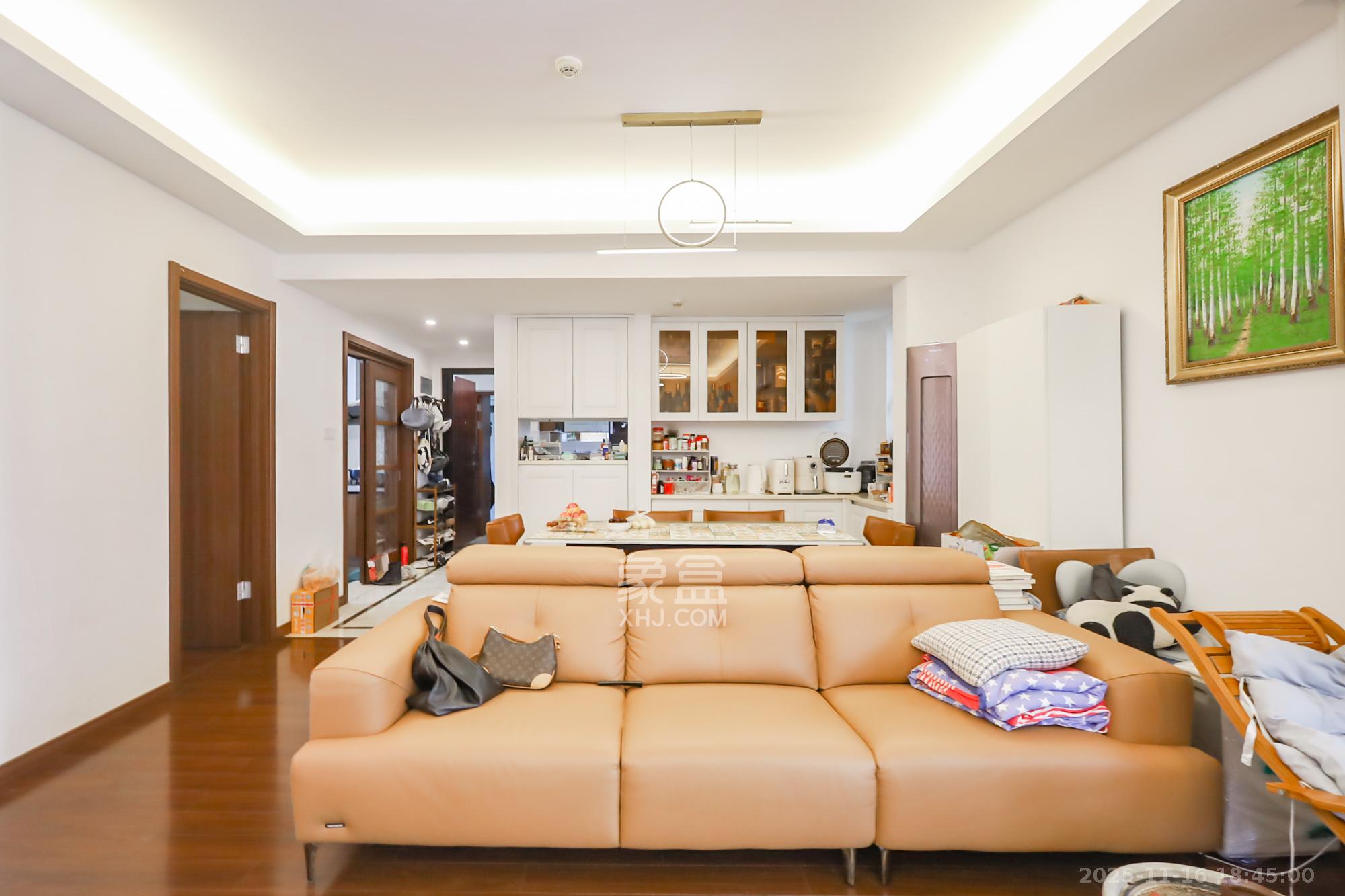 万科里金域国际  4室2厅2卫    220.0万其他