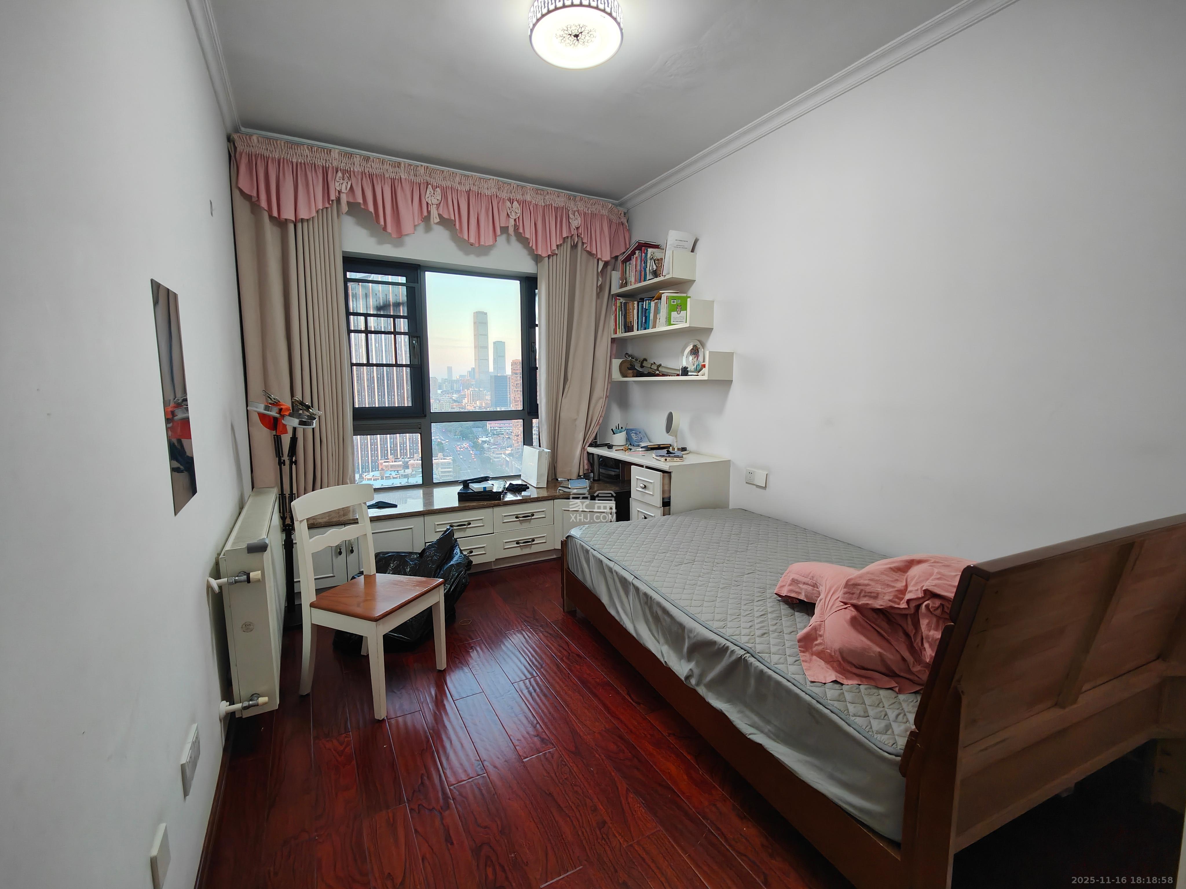 保利国际广场  4室2厅3卫    7200.0元/月室内图