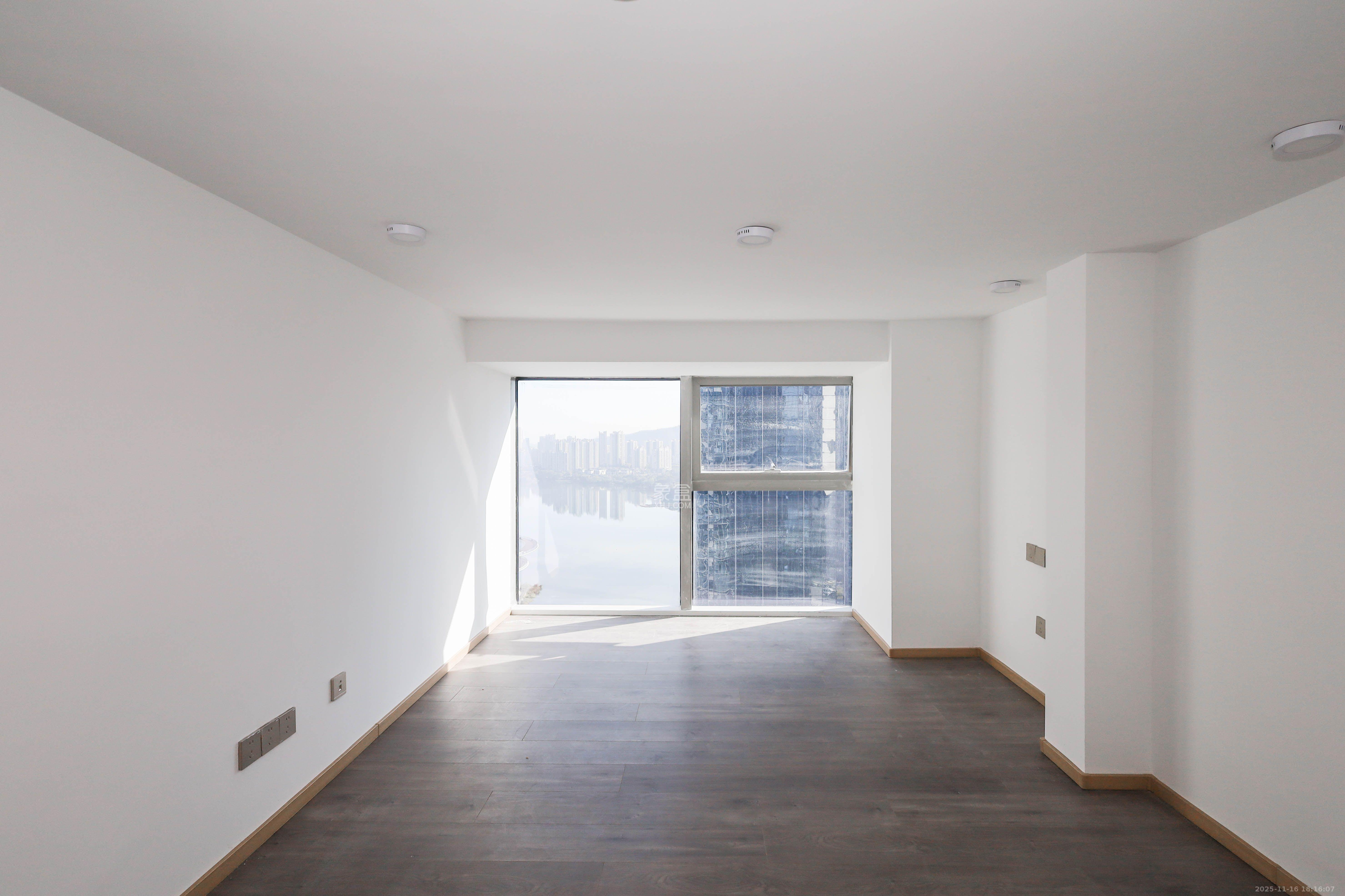 正荣梅溪紫阙台  2室2厅1卫    3800.0元/月室内图