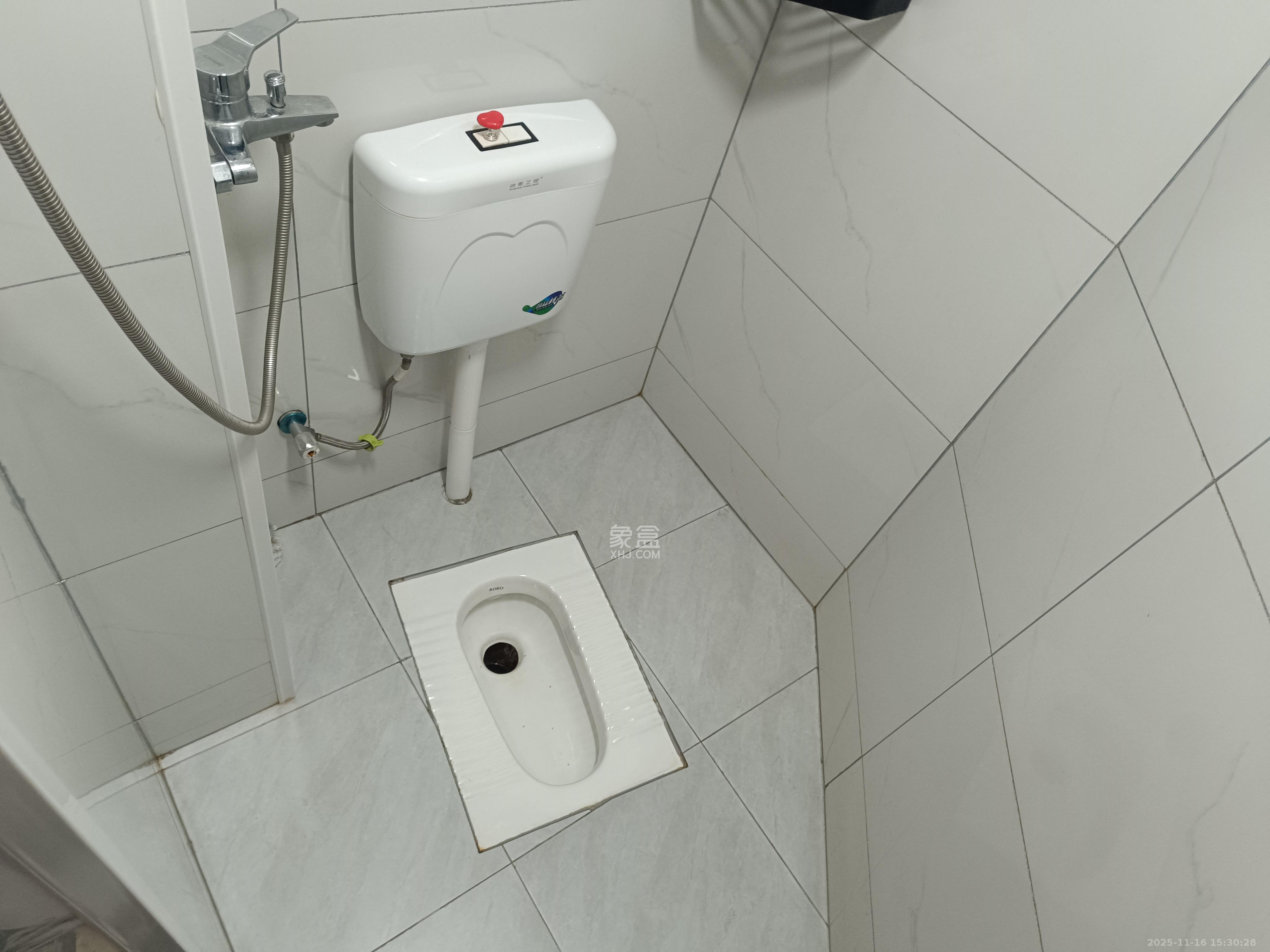 星城新宇川河苑  1室1厅1卫    1400.0元/月室内图