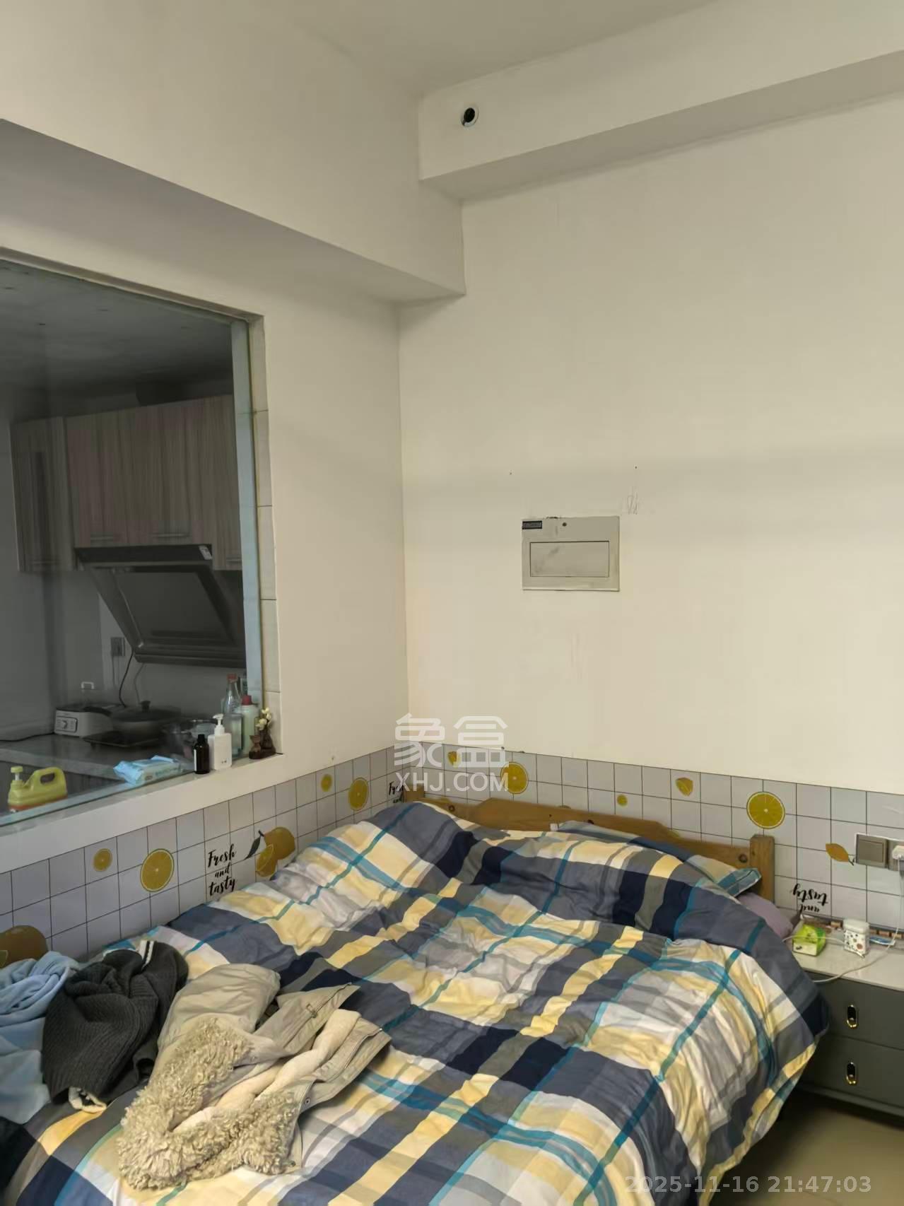 金茂梅溪湖  2室1厅1卫    1600.0元/月室内图