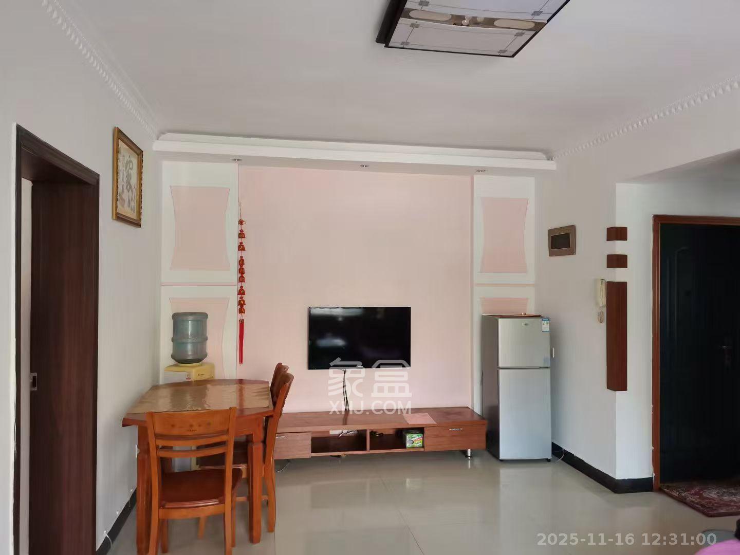 鄱阳小区  2室2厅2卫    1500.0元/月