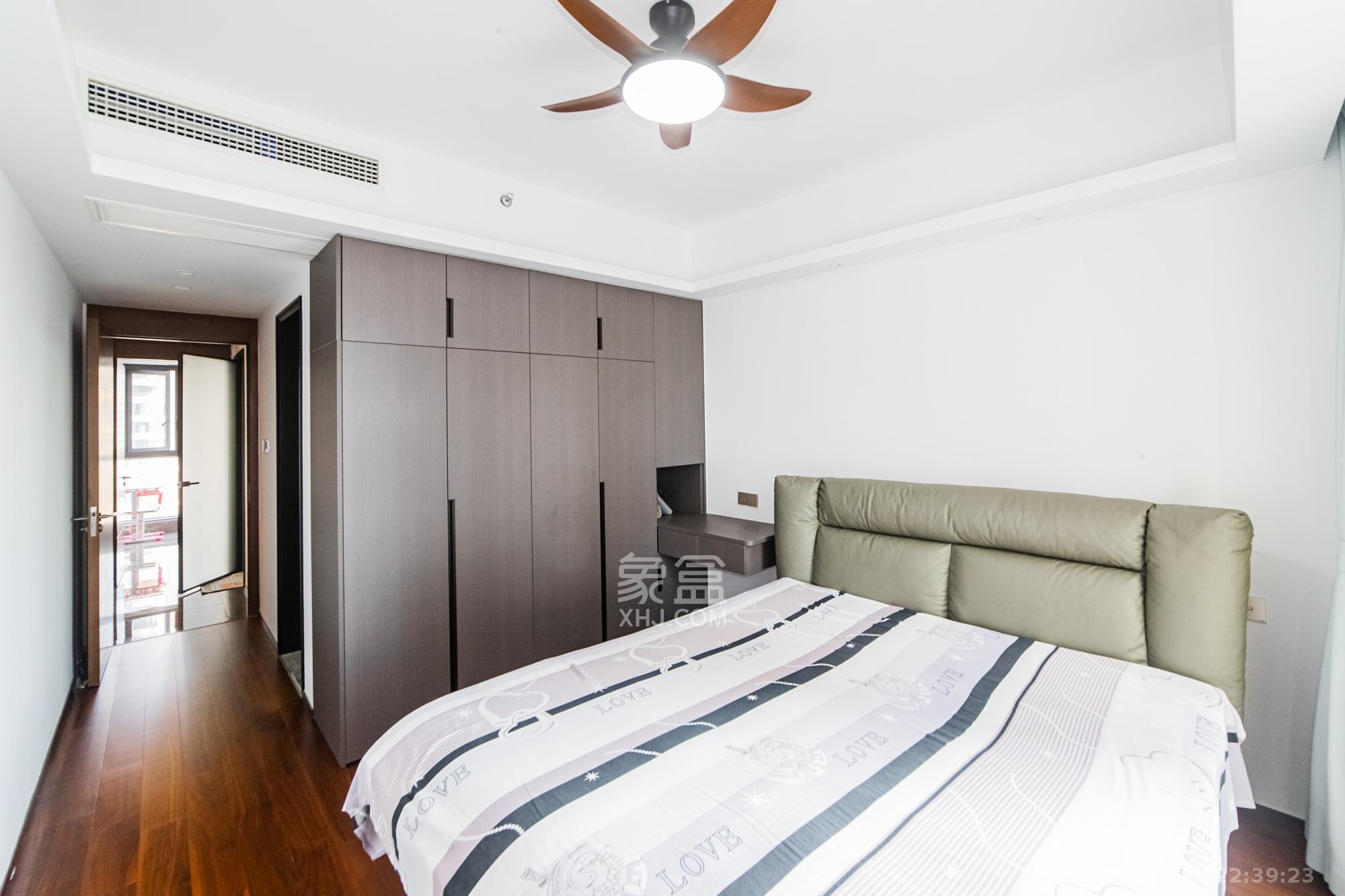 北辰瀚江府 4室2厅2卫 315.0万 北辰瀚江府 4室2厅2卫 315.0万卧室