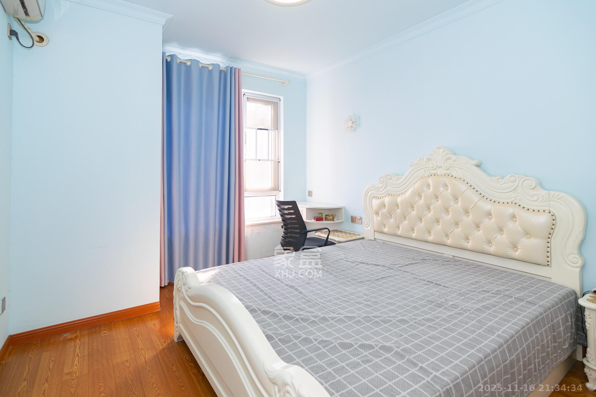 金地三千府(金地湖山樾、金地自在城) 3室2厅2卫 68.0万 金地三千府(金地湖山樾、金地自在城) 3室2厅2卫 68.0万卧室