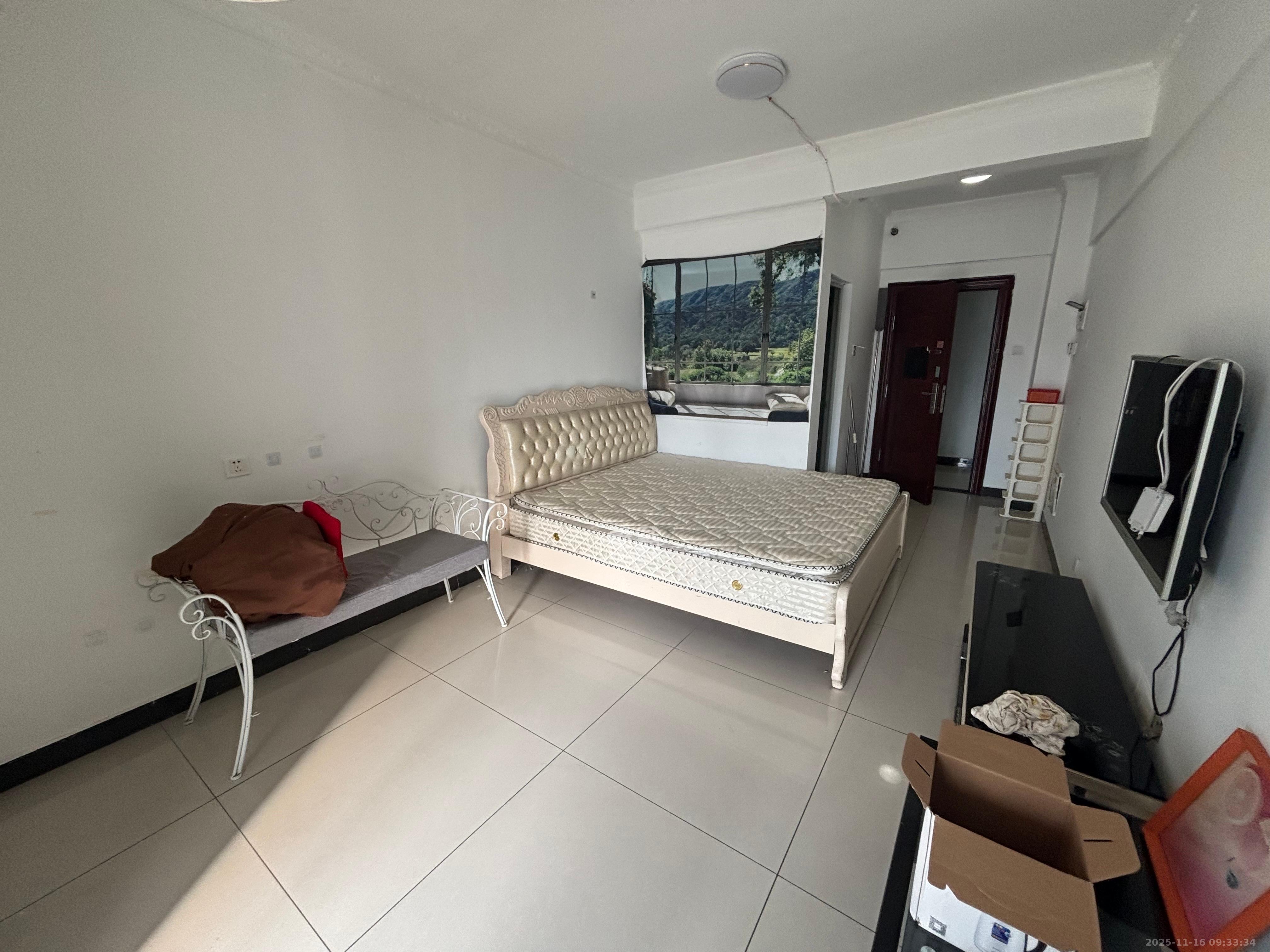 红公馆（前程丽景大厦）  1室1厅1卫    1400.0元/月