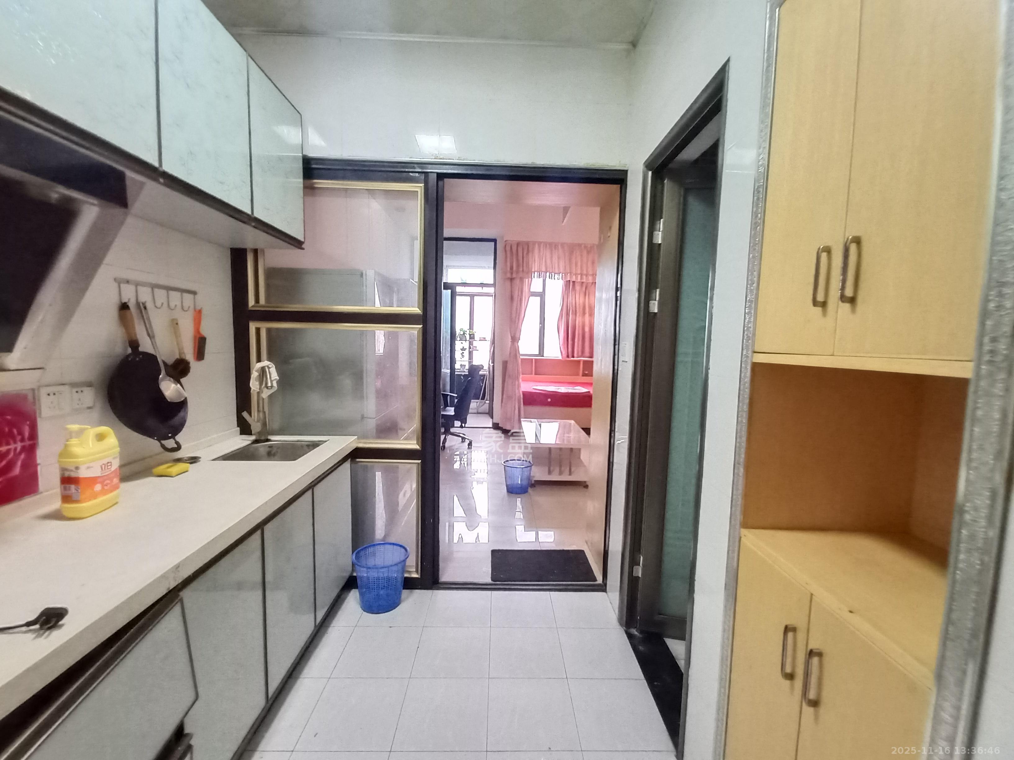 长房时代城 1室1厅1卫 1300.0元/月 长房时代城 1室1厅1卫 1300.0元/月室内图