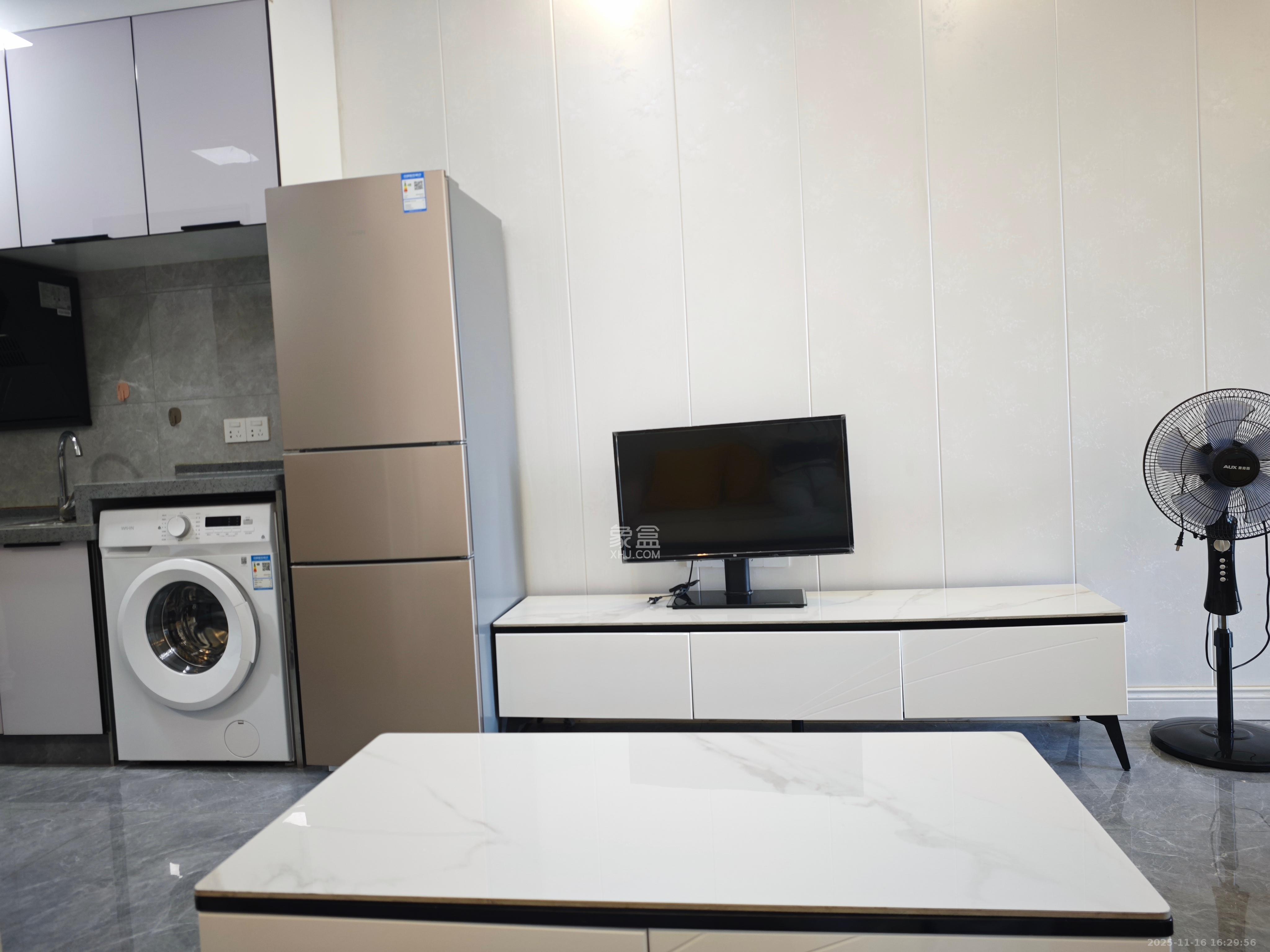 润和滨江府  1室1厅1卫    1500.0元/月室内图