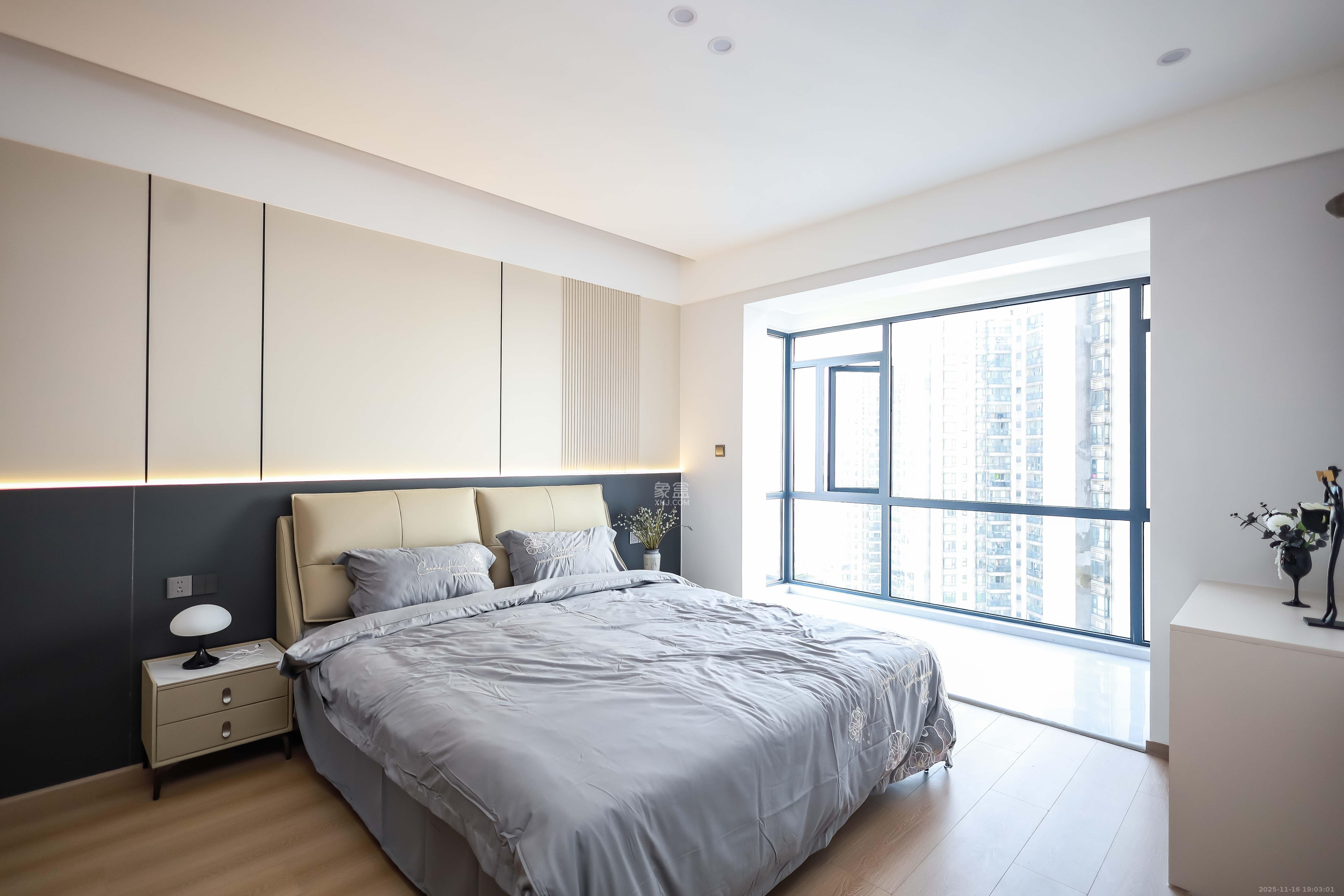 莱茵城  4室2厅2卫    116.0万卧室