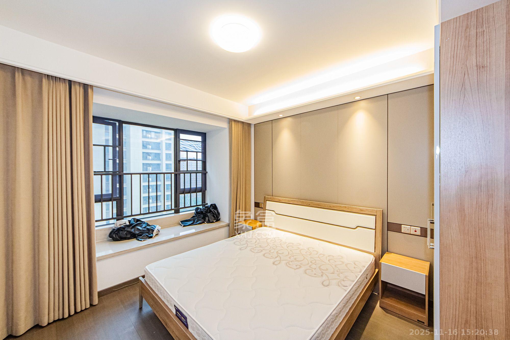 龙湖春江天玺  1室0厅0卫    4000.0元/月室内图