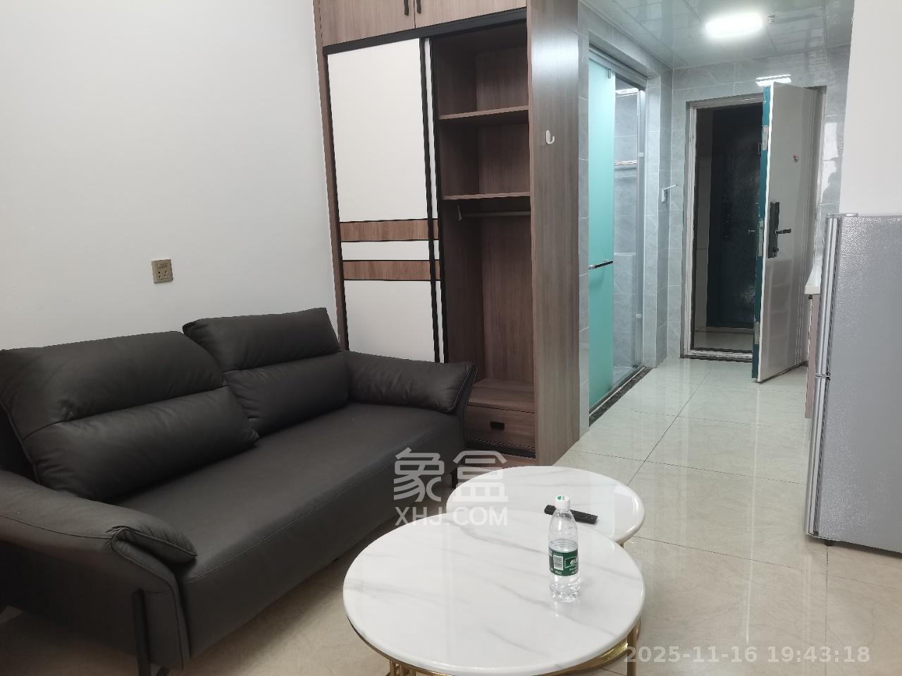 壹廷中央府院（福地花园）  1室1厅1卫    1700.0元/月