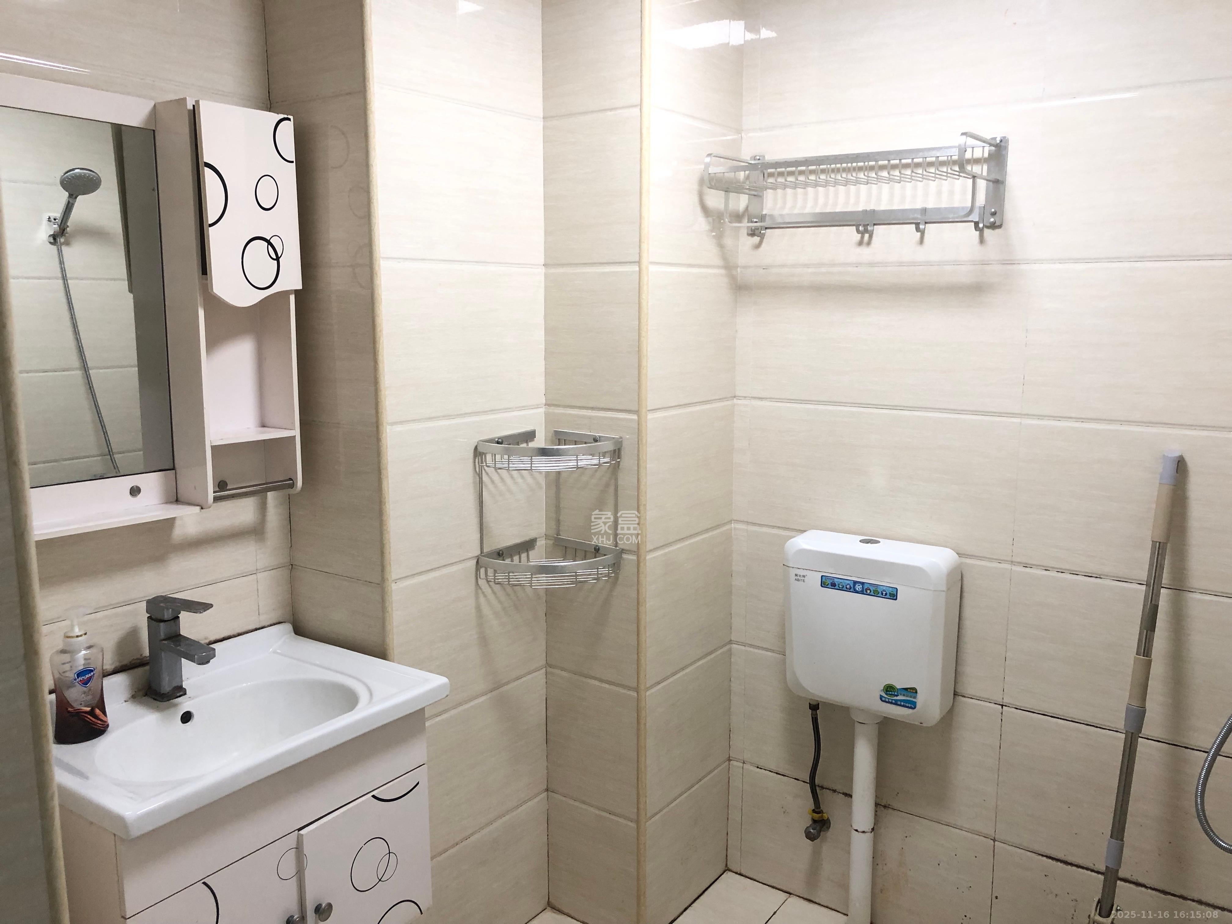 五矿万境水岸二期(五矿万境水岸和苑) 1室1厅1卫 1500.0元/月 五矿万境水岸二期(五矿万境水岸和苑) 1室1厅1卫 1500.0元/月室内图