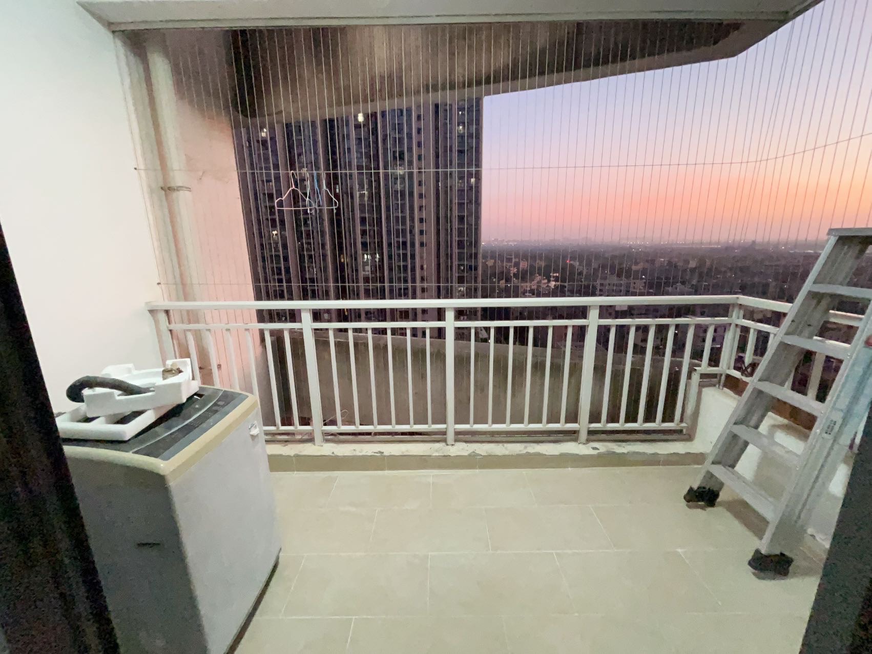 恒大海口文化旅游城 3室2厅2卫 2400.0元/月 恒大海口文化旅游城 3室2厅2卫 2400.0元/月室内图