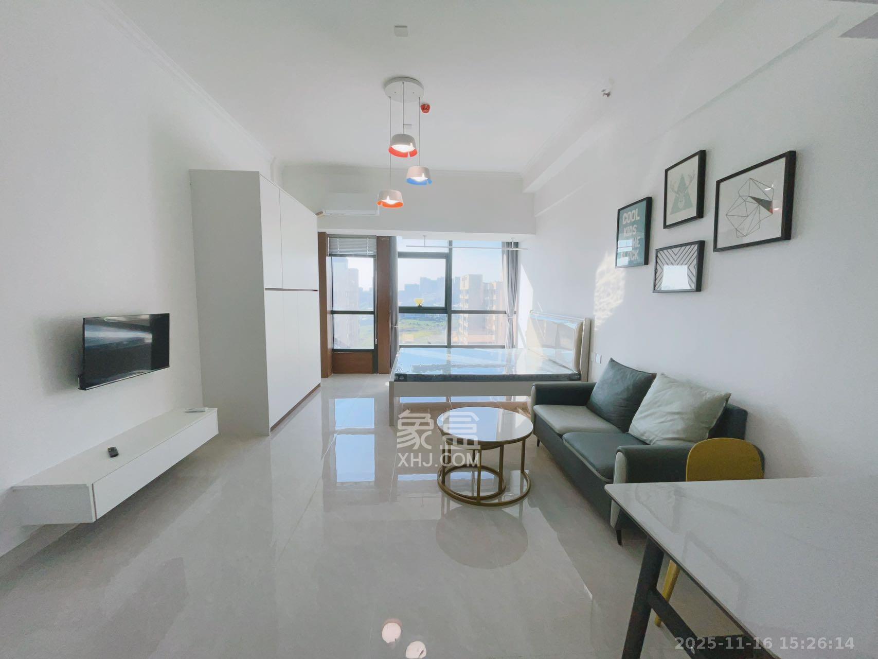 长房时代小镇  1室1厅1卫    1700.0元/月室内图