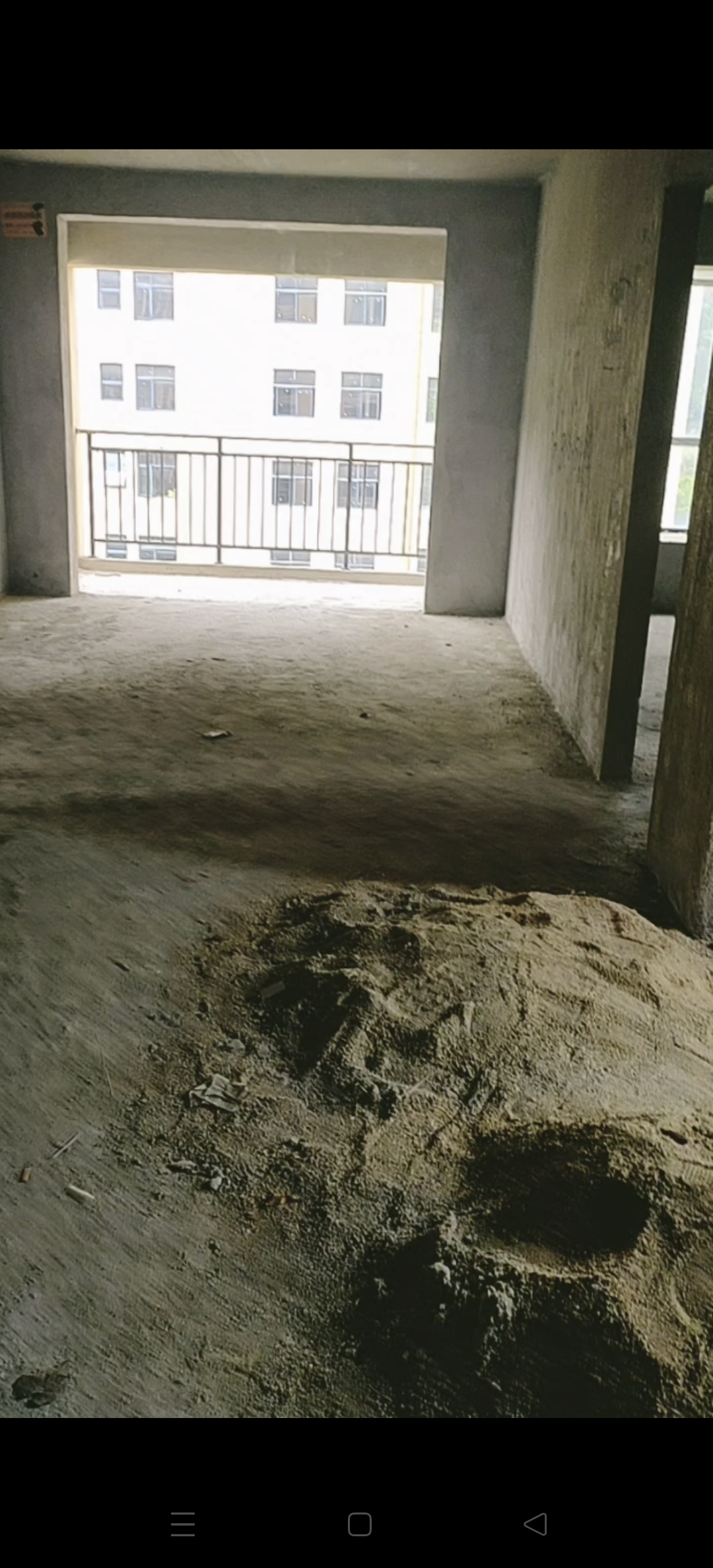 和泰家园 1室0厅0卫 49.8万 和泰家园 1室0厅0卫 49.8万客厅