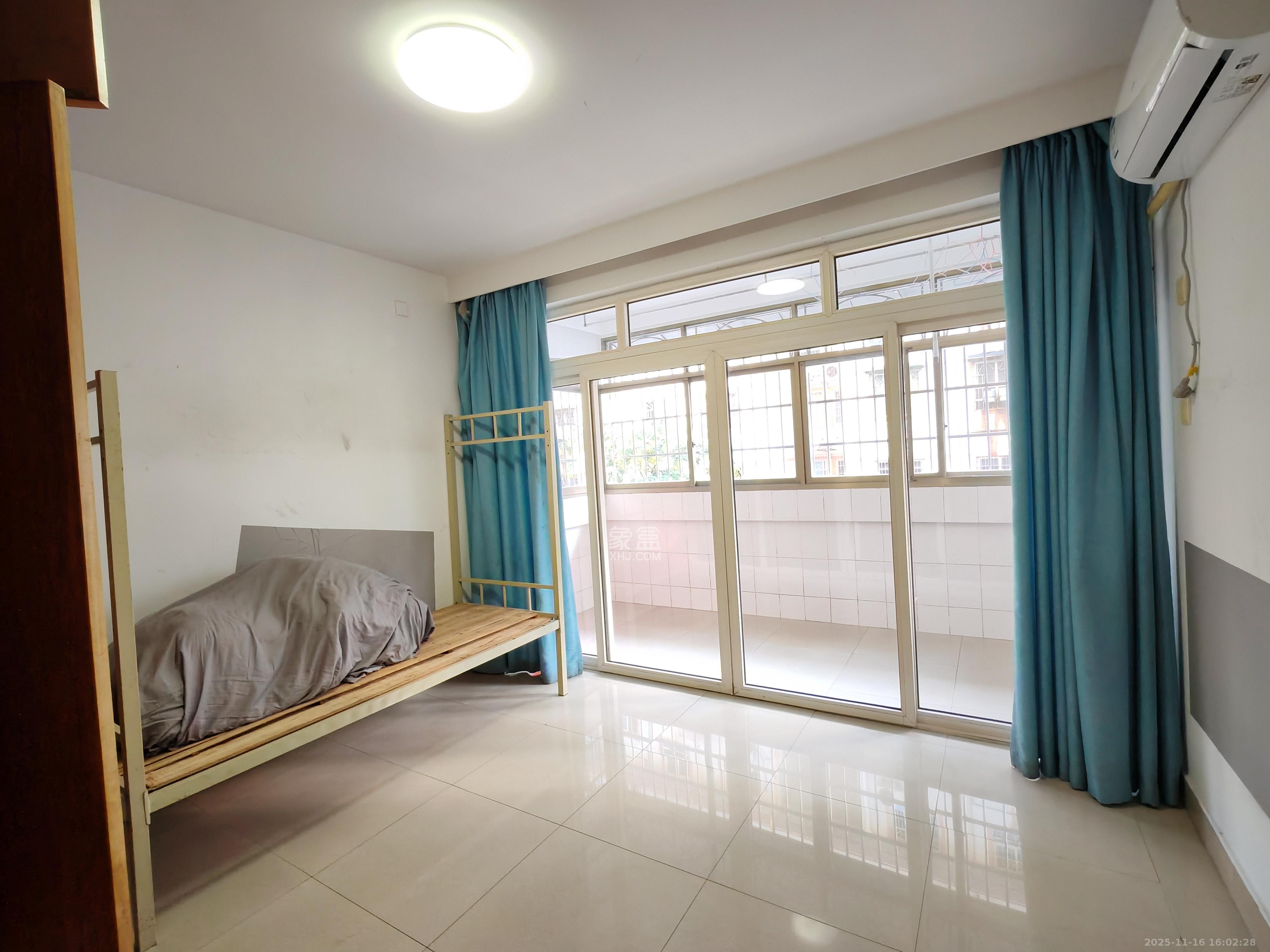 德政园 3室2厅2卫 2100.0元/月 德政园 3室2厅2卫 2100.0元/月室内图