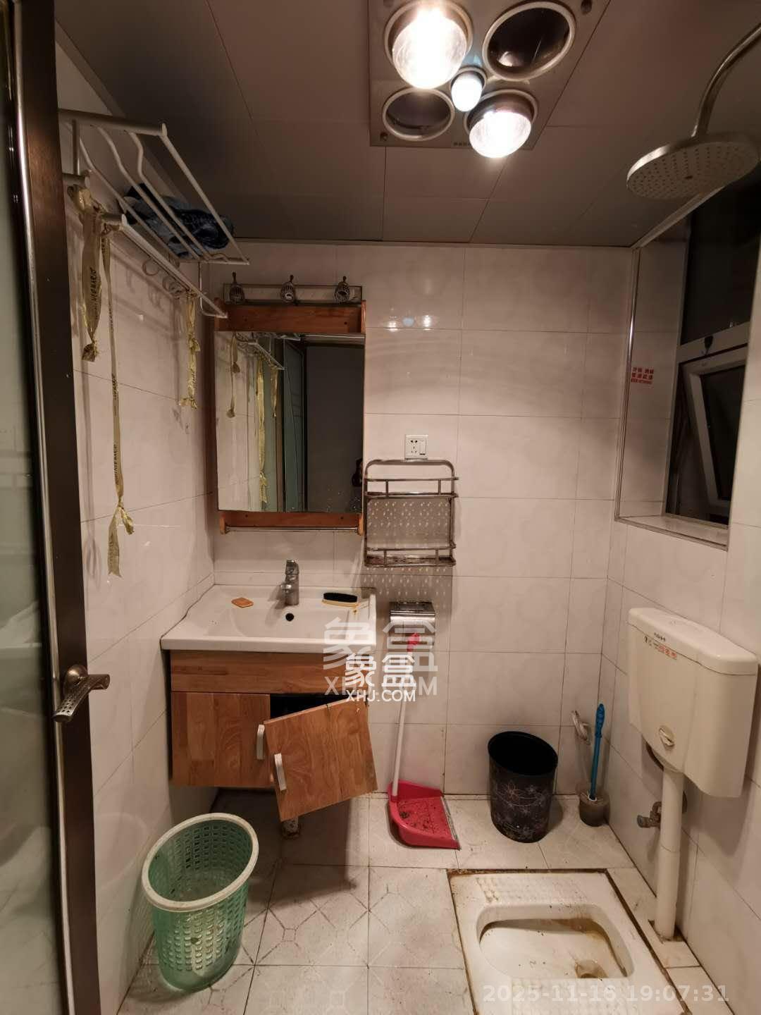 凯通国际城（凯通朝庭）  2室1厅1卫    2000.0元/月室内图