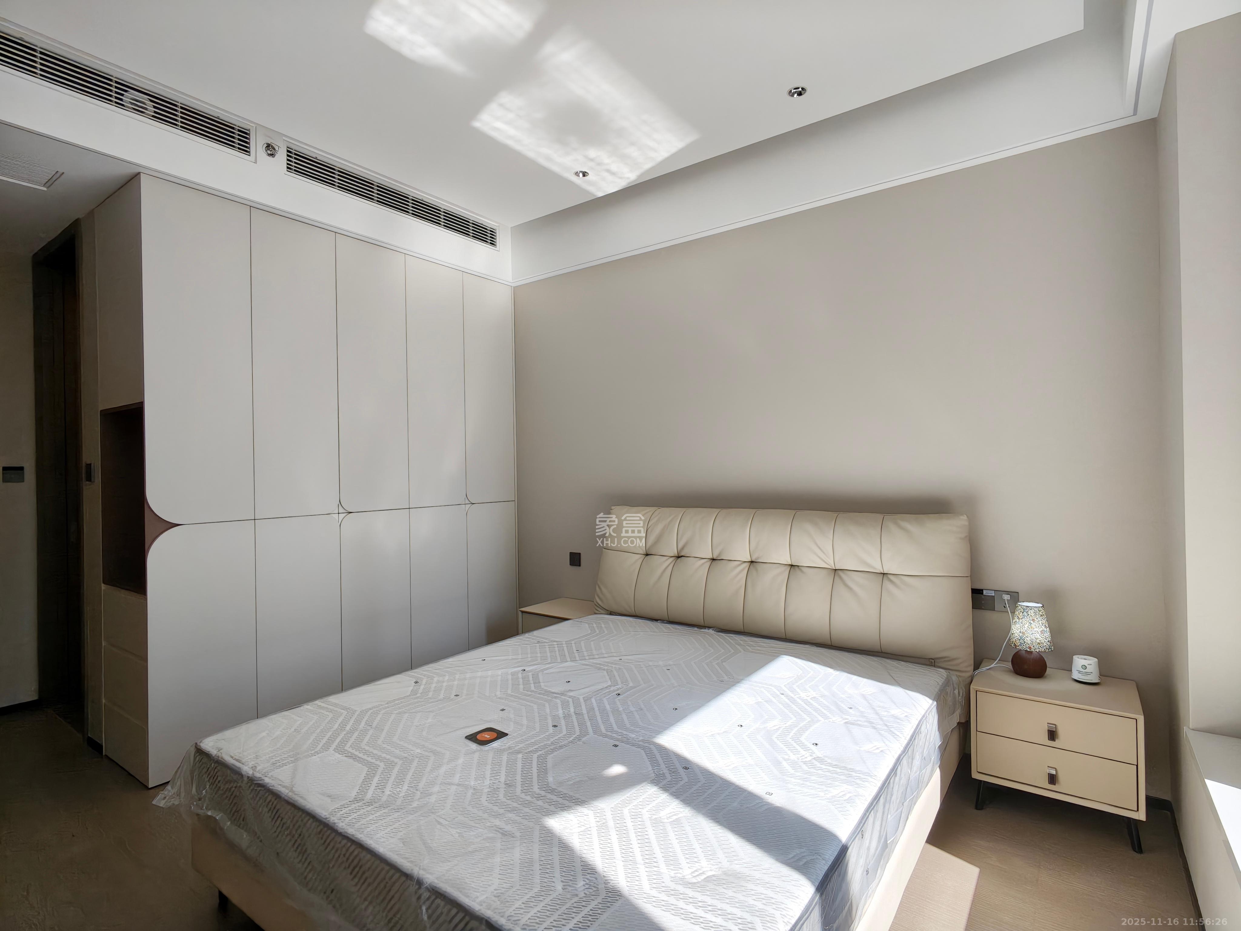 旭辉铂悦湘江  4室2厅3卫    20000.0元/月室内图