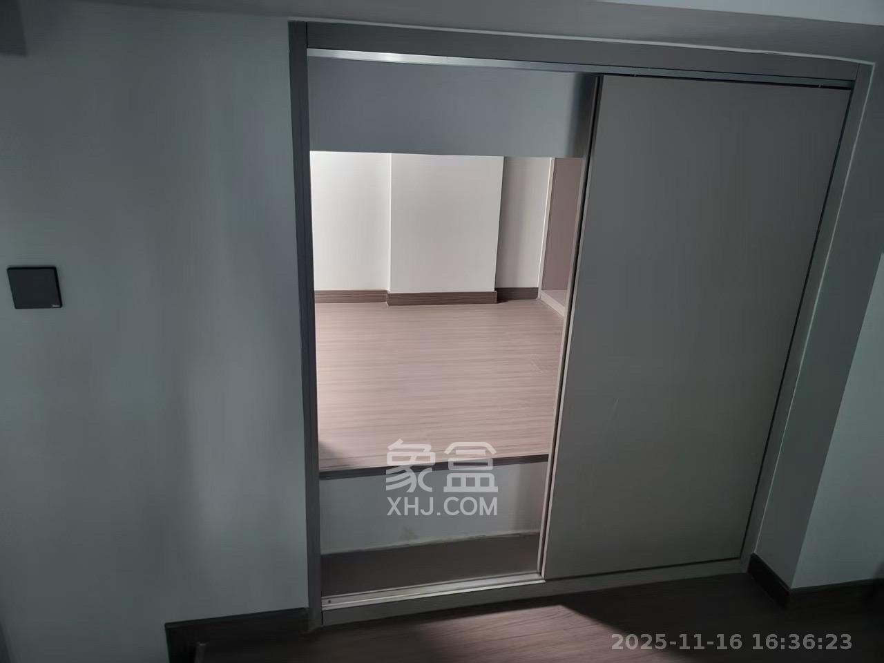 润和国际广场  2室2厅1卫    2500.0元/月室内图