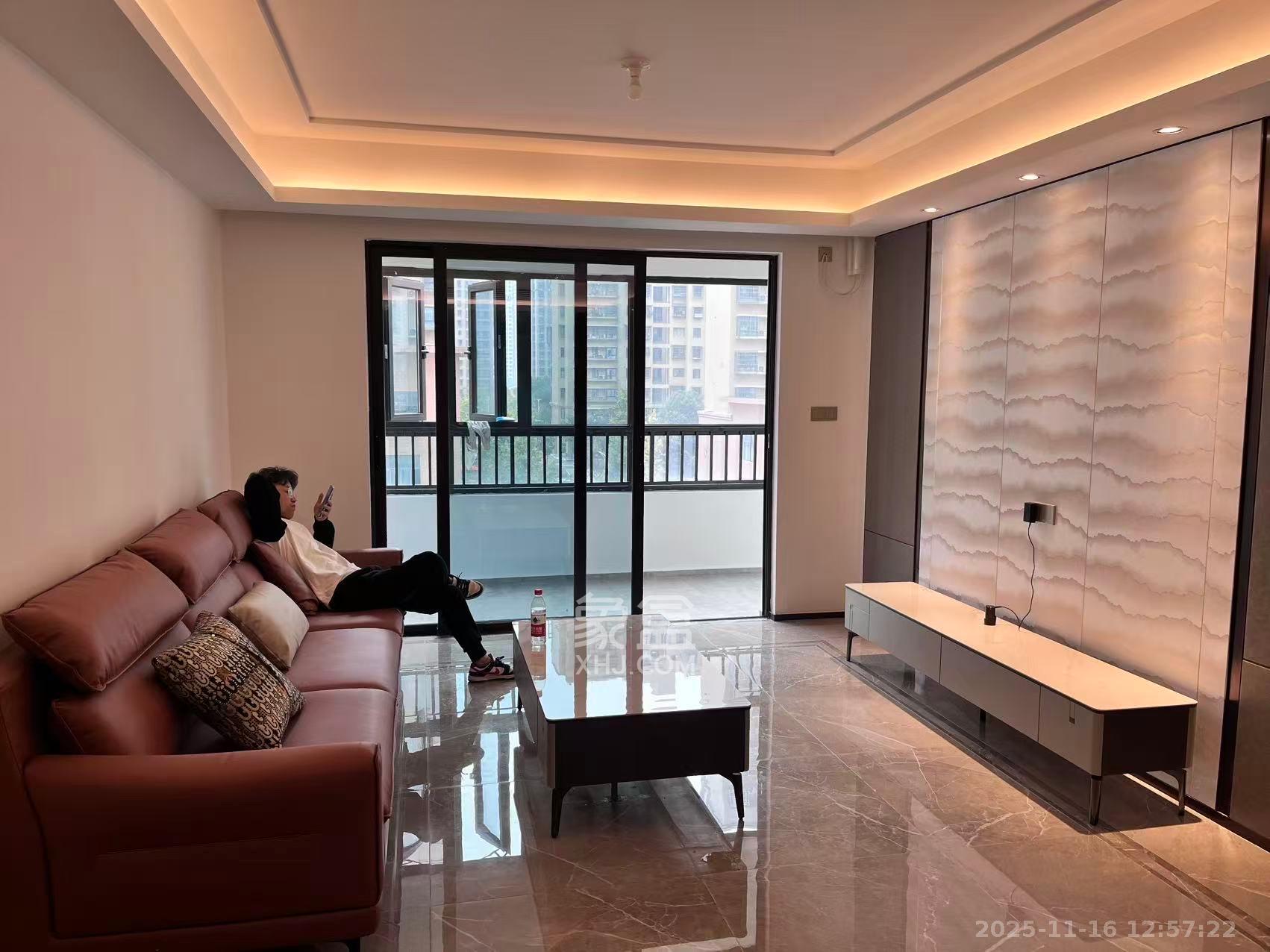 金茂建发泊悦 3室2厅2卫 3500.0元/月 金茂建发泊悦 3室2厅2卫 3500.0元/月室内图