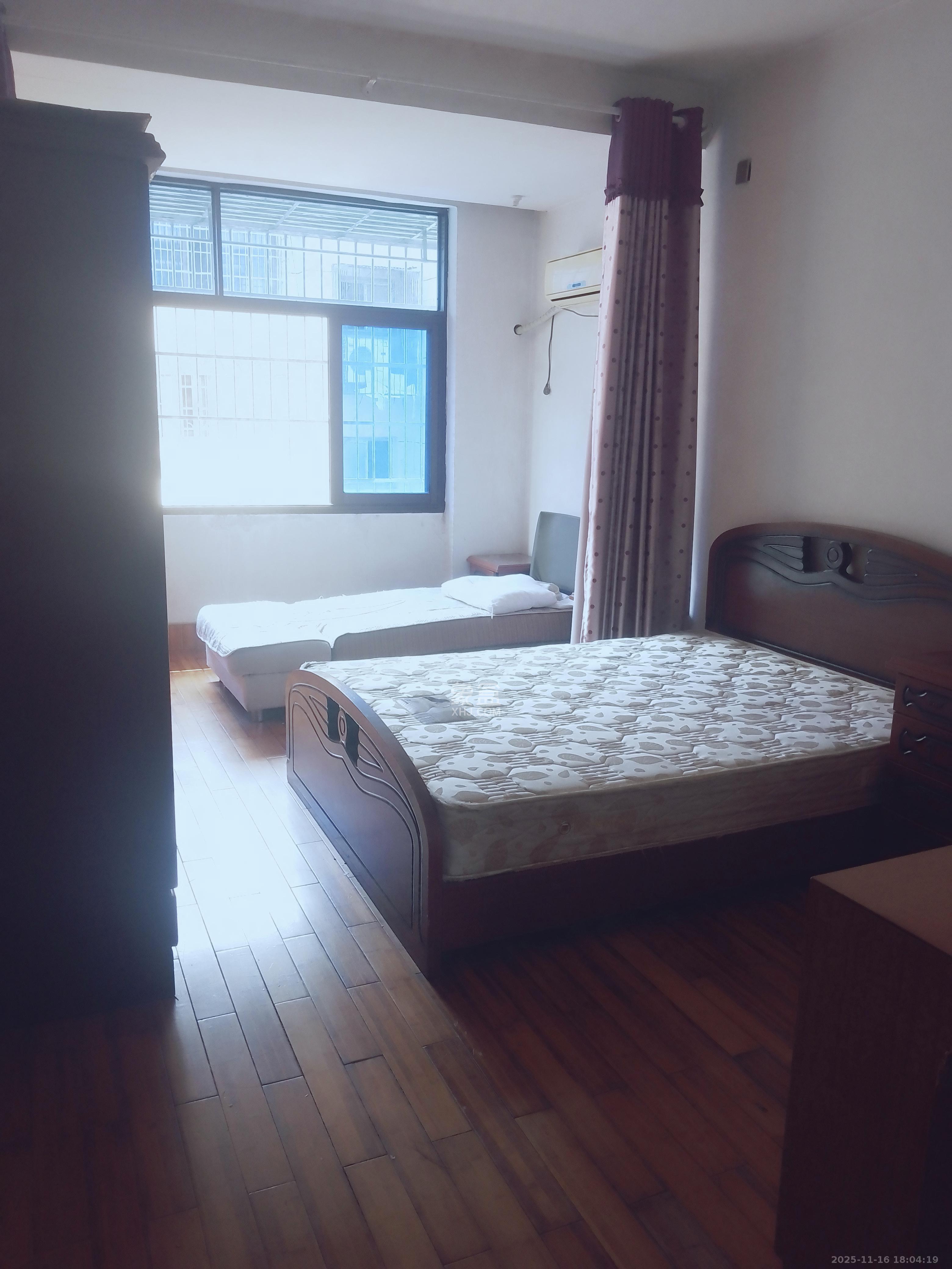 东瓜山三村(东电社区)  2室1厅1卫    1600.0元/月室内图