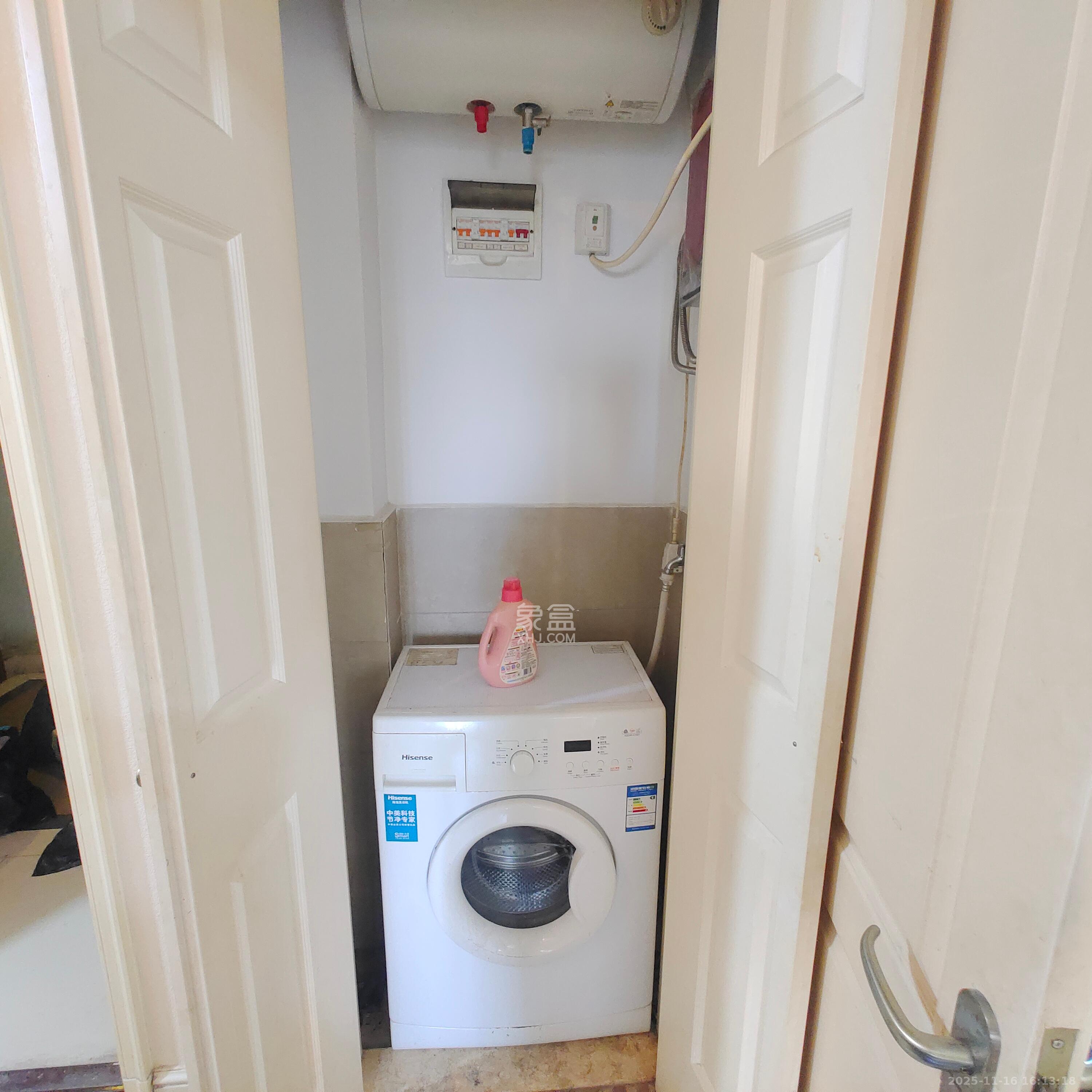 郡原广场 1室1厅1卫 1600.0元/月 郡原广场 1室1厅1卫 1600.0元/月室内图