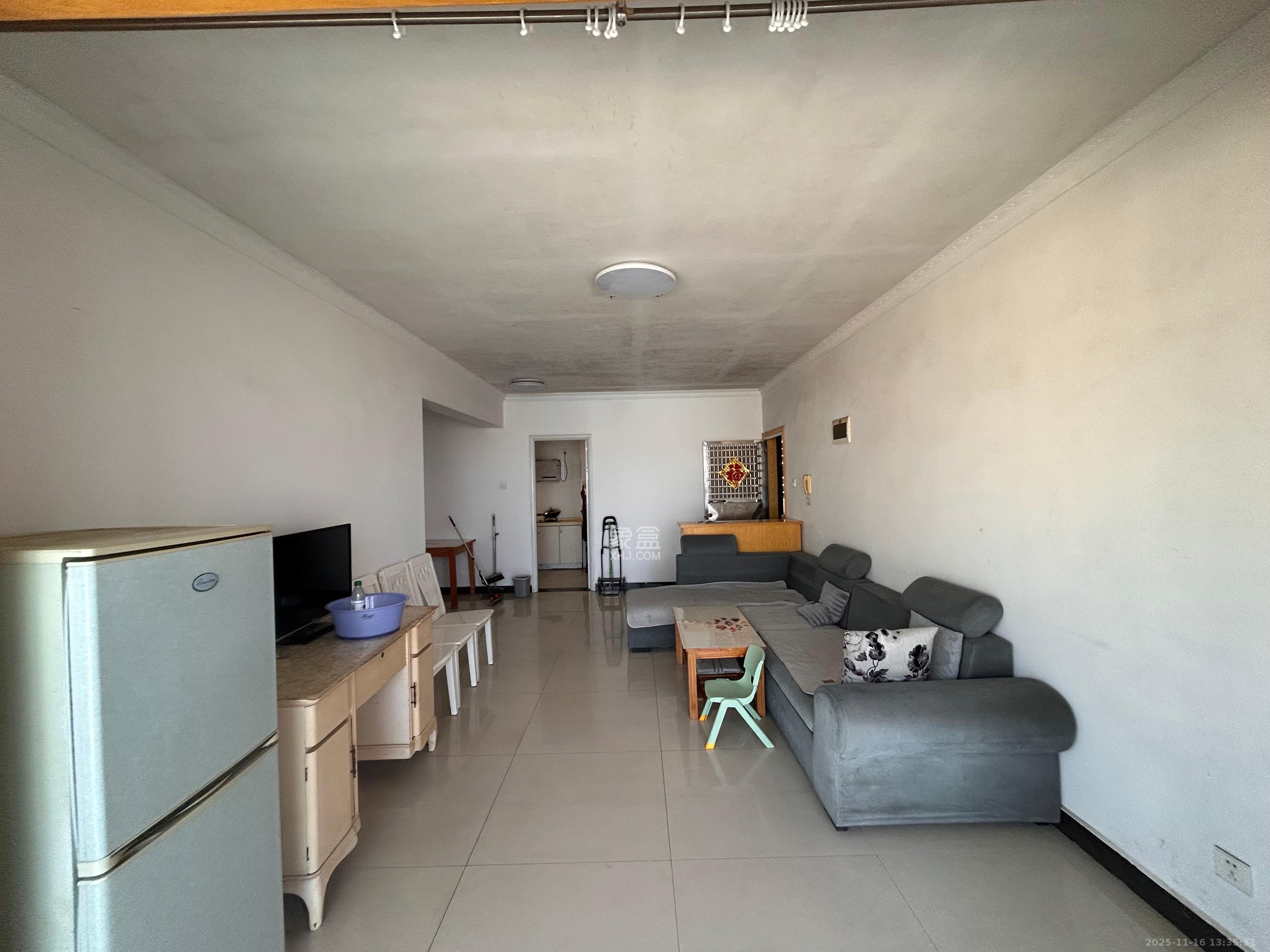 麓谷锦和园 3室2厅1卫 2000.0元/月 麓谷锦和园 3室2厅1卫 2000.0元/月室内图