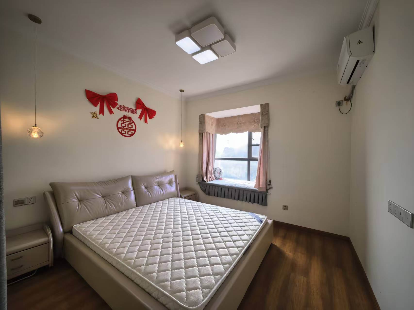 宏天绿城 3室2厅1卫 63.8万 宏天绿城 3室2厅1卫 63.8万客厅