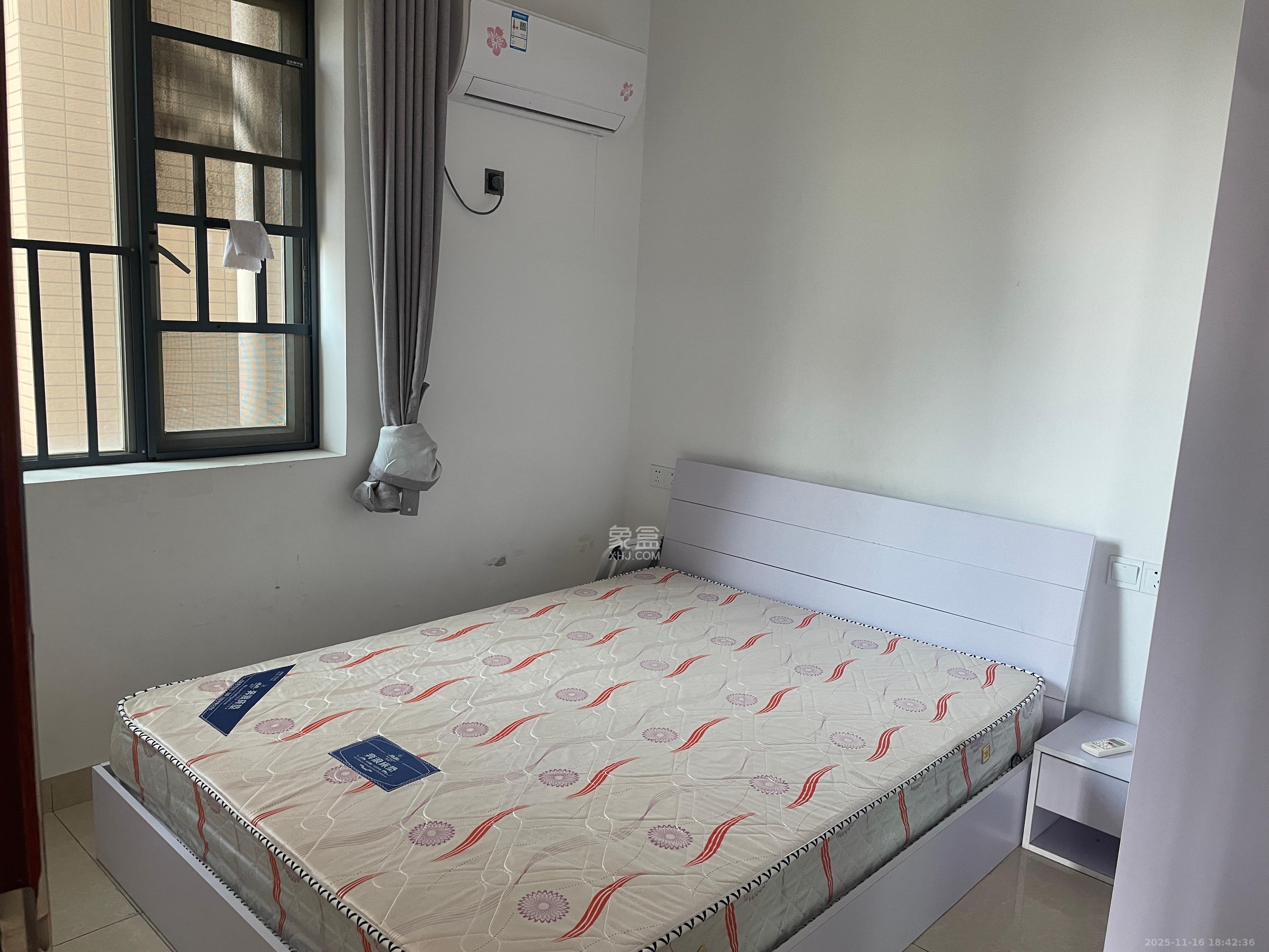 新城新世界一二三期 2室2厅1卫 2350.0元/月 新城新世界一二三期 2室2厅1卫 2350.0元/月室内图