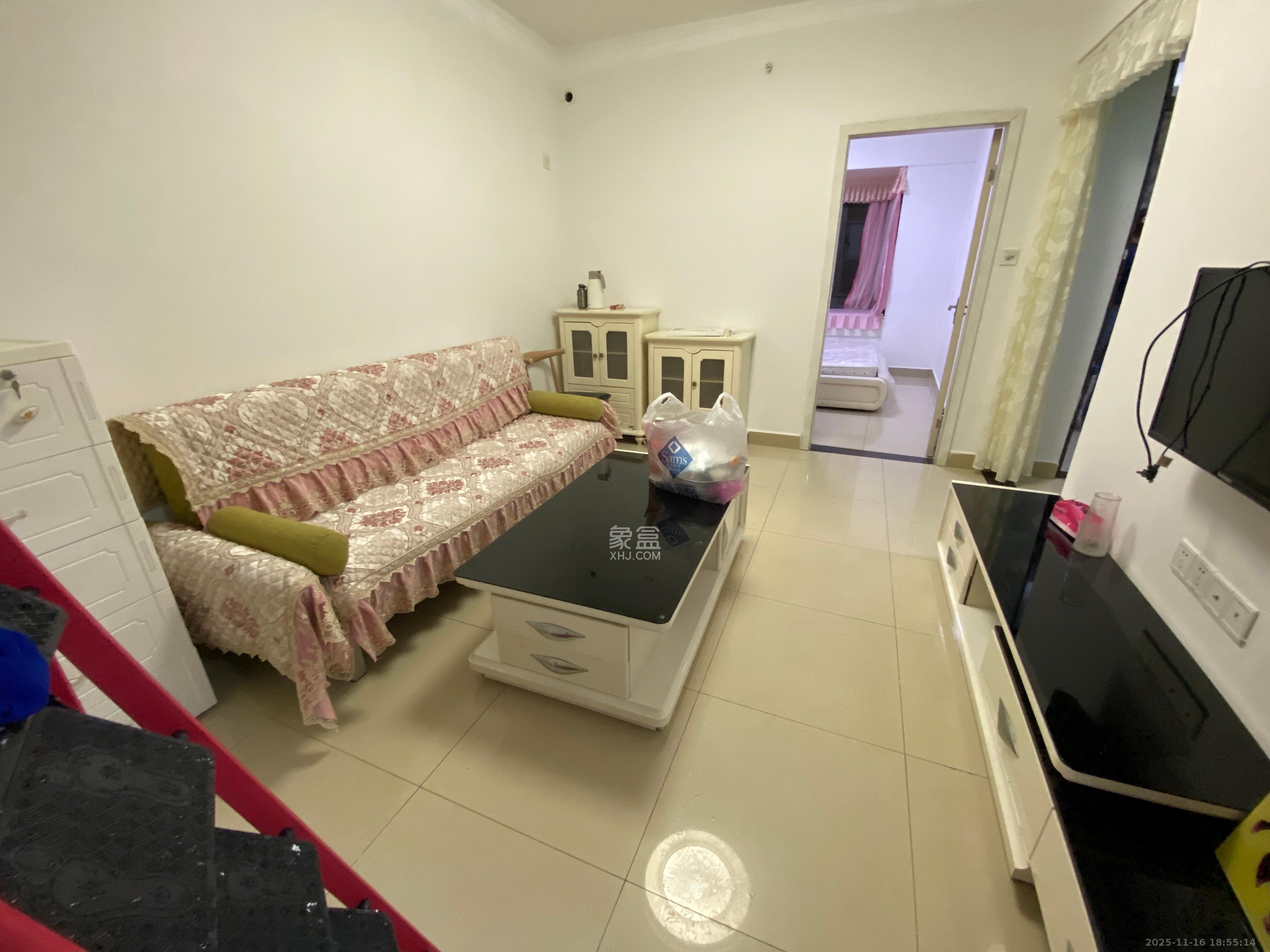 钱隆樽品(一、二、三期)  2室1厅1卫    1800.0元/月