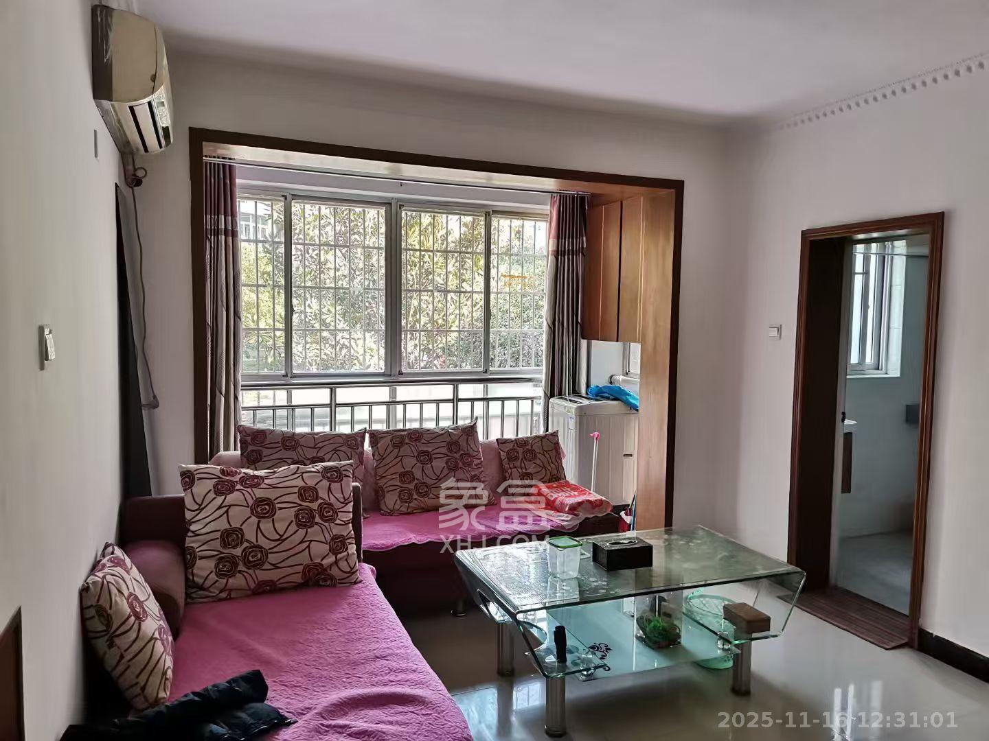 鄱阳小区  2室2厅2卫    1500.0元/月室内图