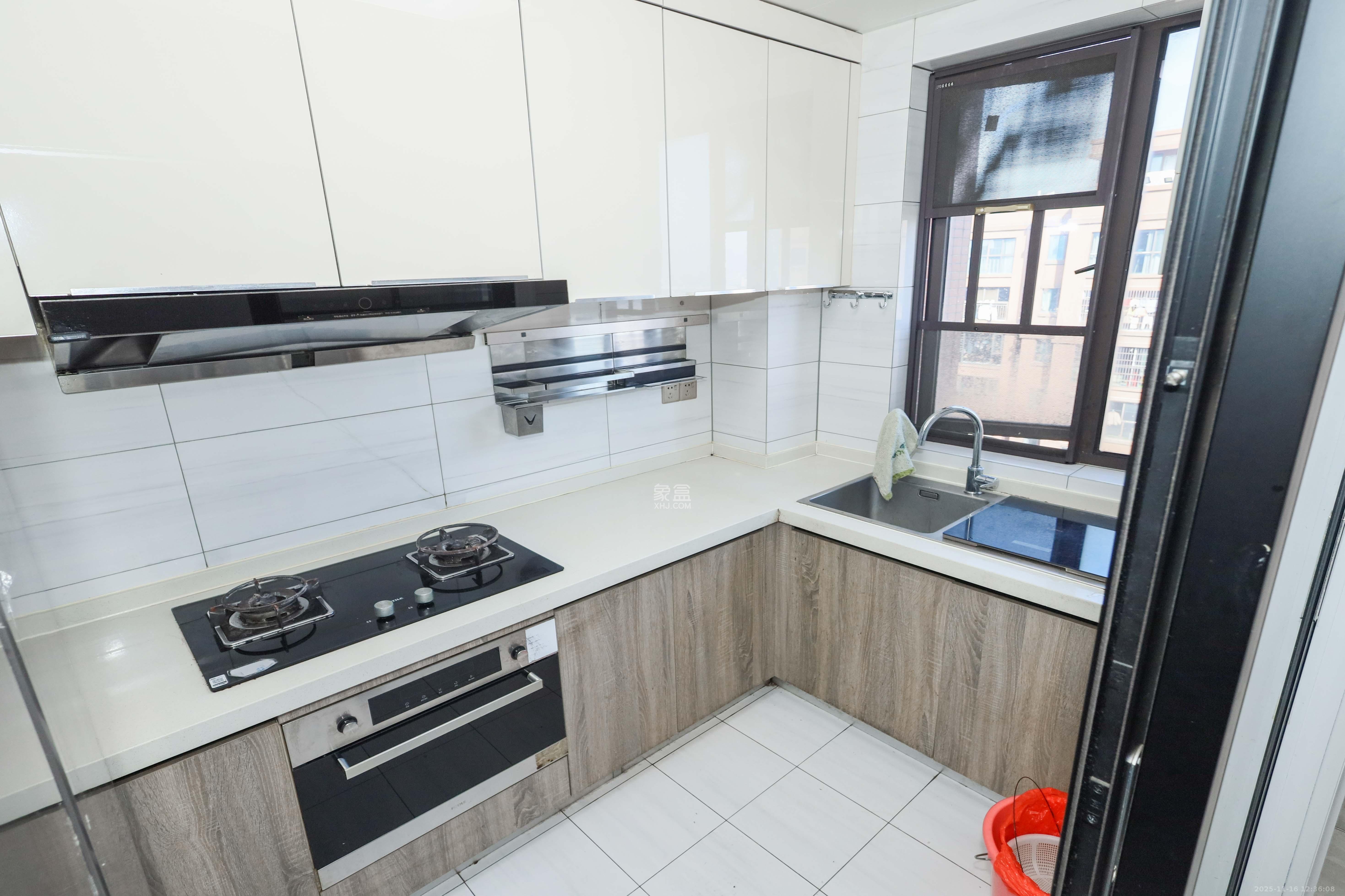 中冶中央公园 1室0厅0卫 90.0万 中冶中央公园 1室0厅0卫 90.0万厨房