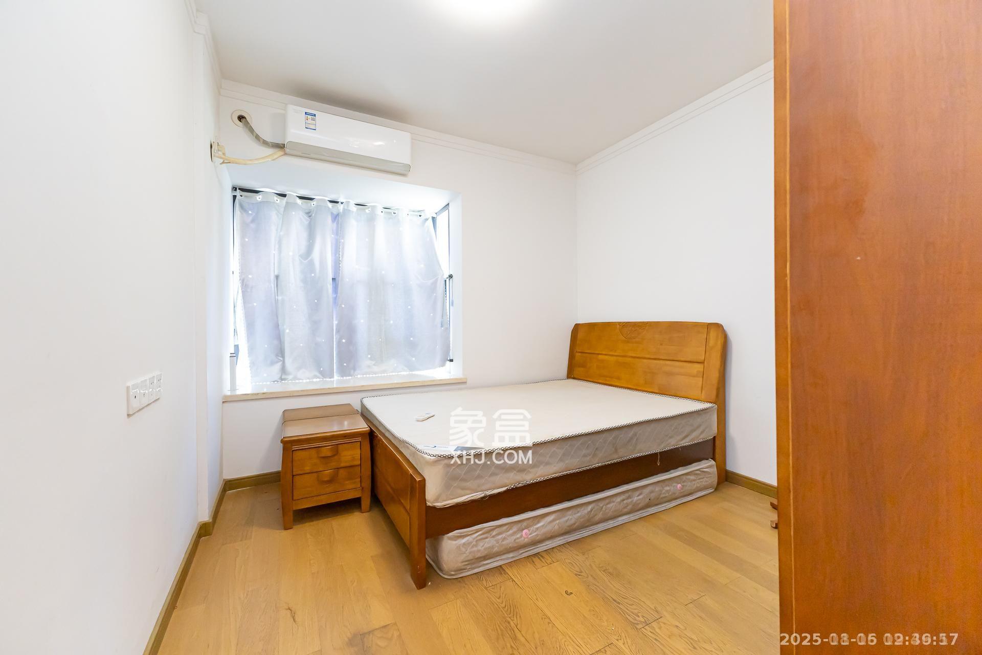 万润滨江天著  4室2厅2卫    2450.0元/月室内图