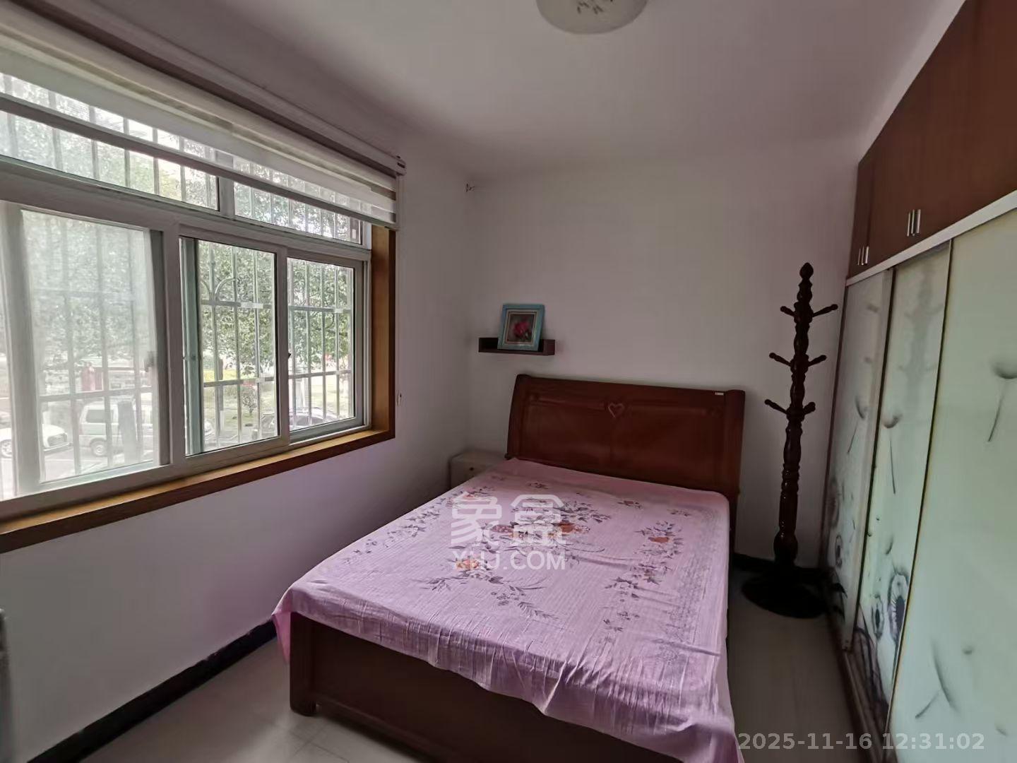 鄱阳小区 2室2厅2卫 1500.0元/月 鄱阳小区 2室2厅2卫 1500.0元/月室内图