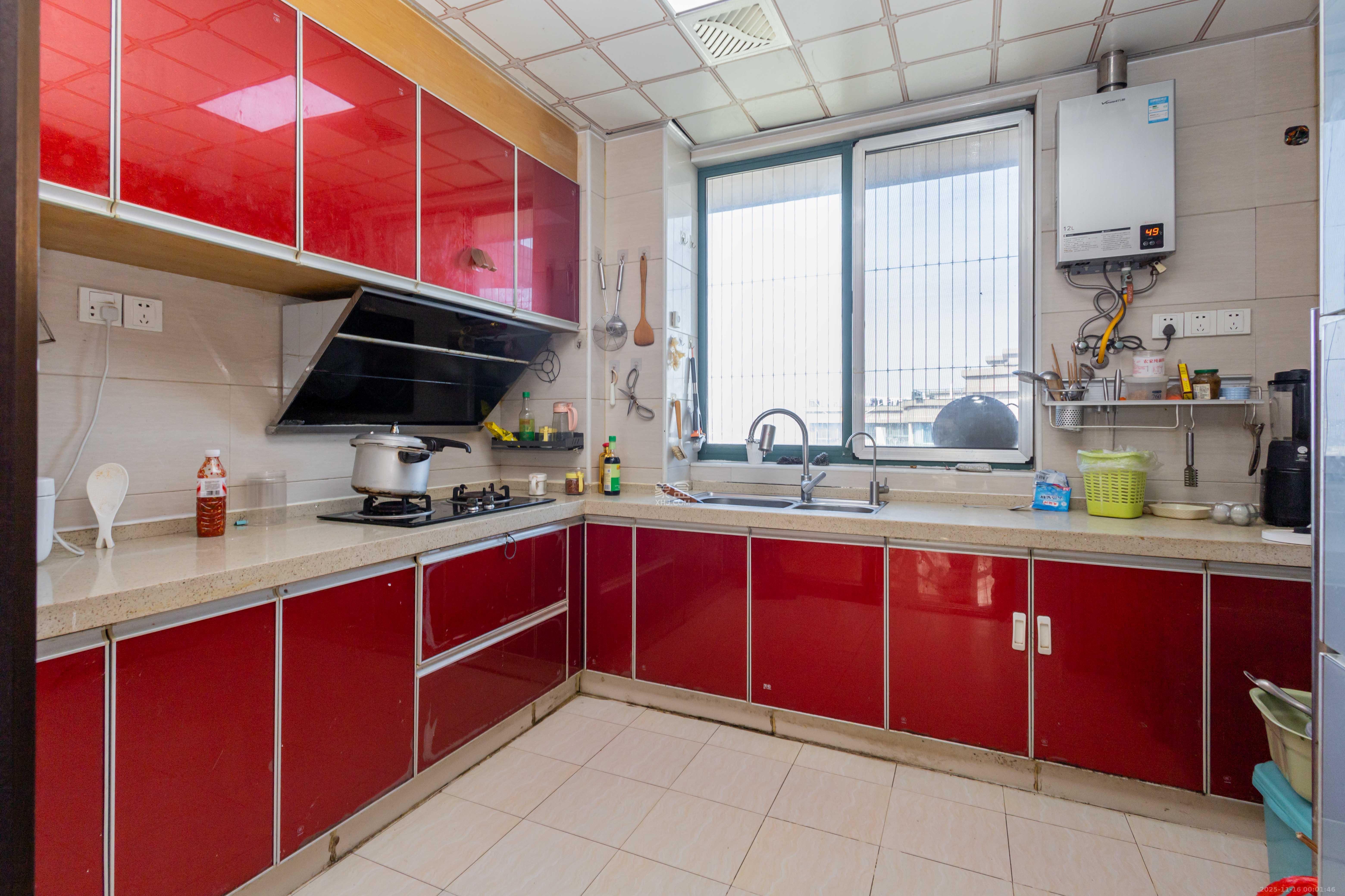 才子佳郡 4室2厅2卫 76.0万 才子佳郡 4室2厅2卫 76.0万厨房