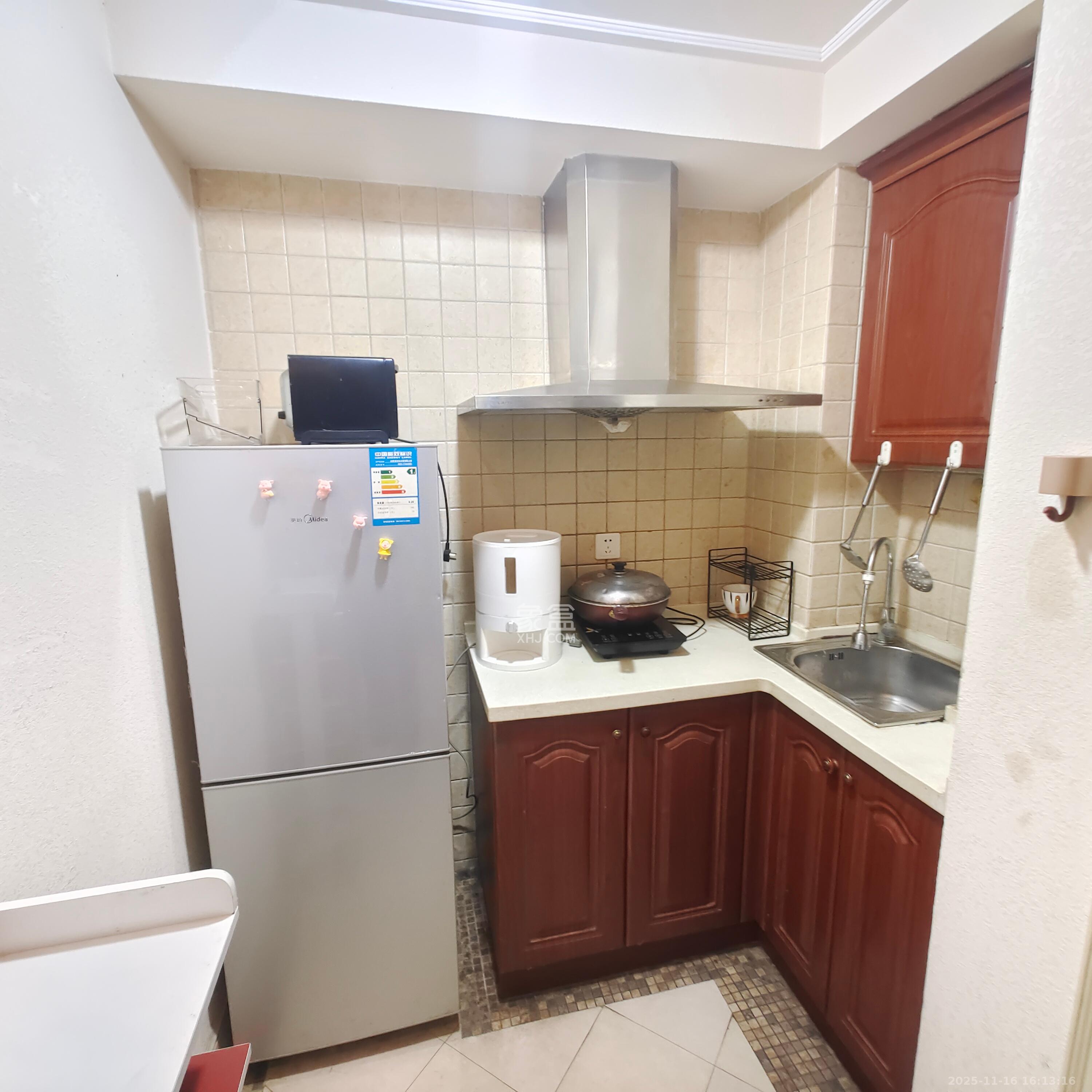 郡原广场 1室1厅1卫 1600.0元/月 郡原广场 1室1厅1卫 1600.0元/月室内图