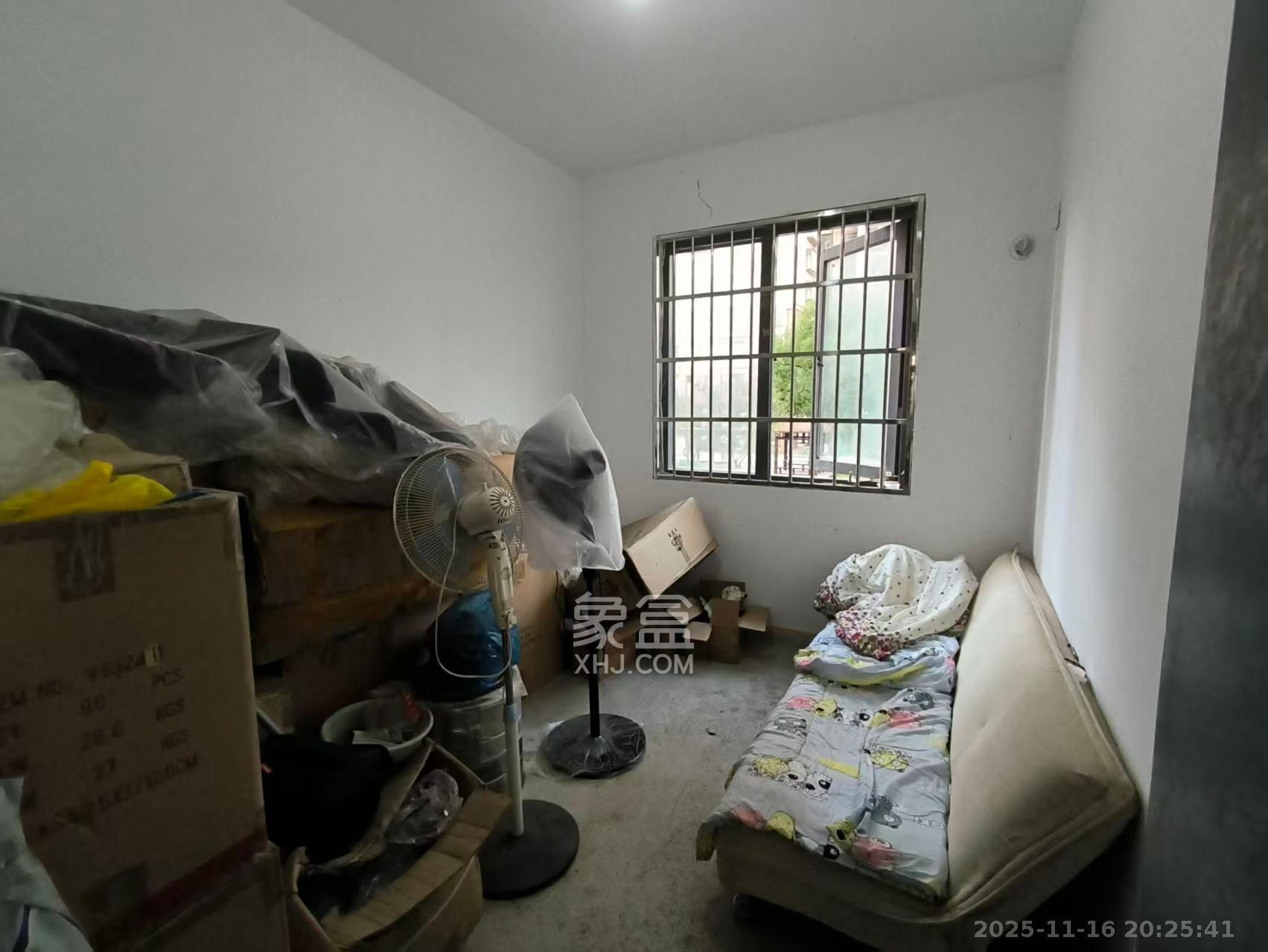 星城新宇川河苑  3室2厅1卫    2000.0元/月室内图