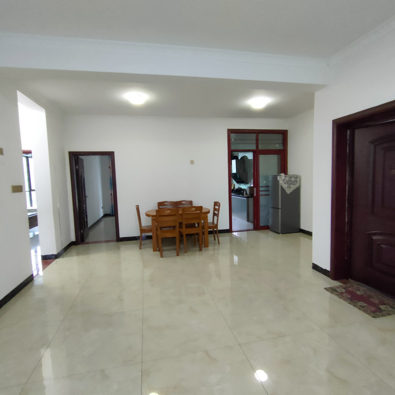 众和家园  3室2厅2卫    1200.0元/月