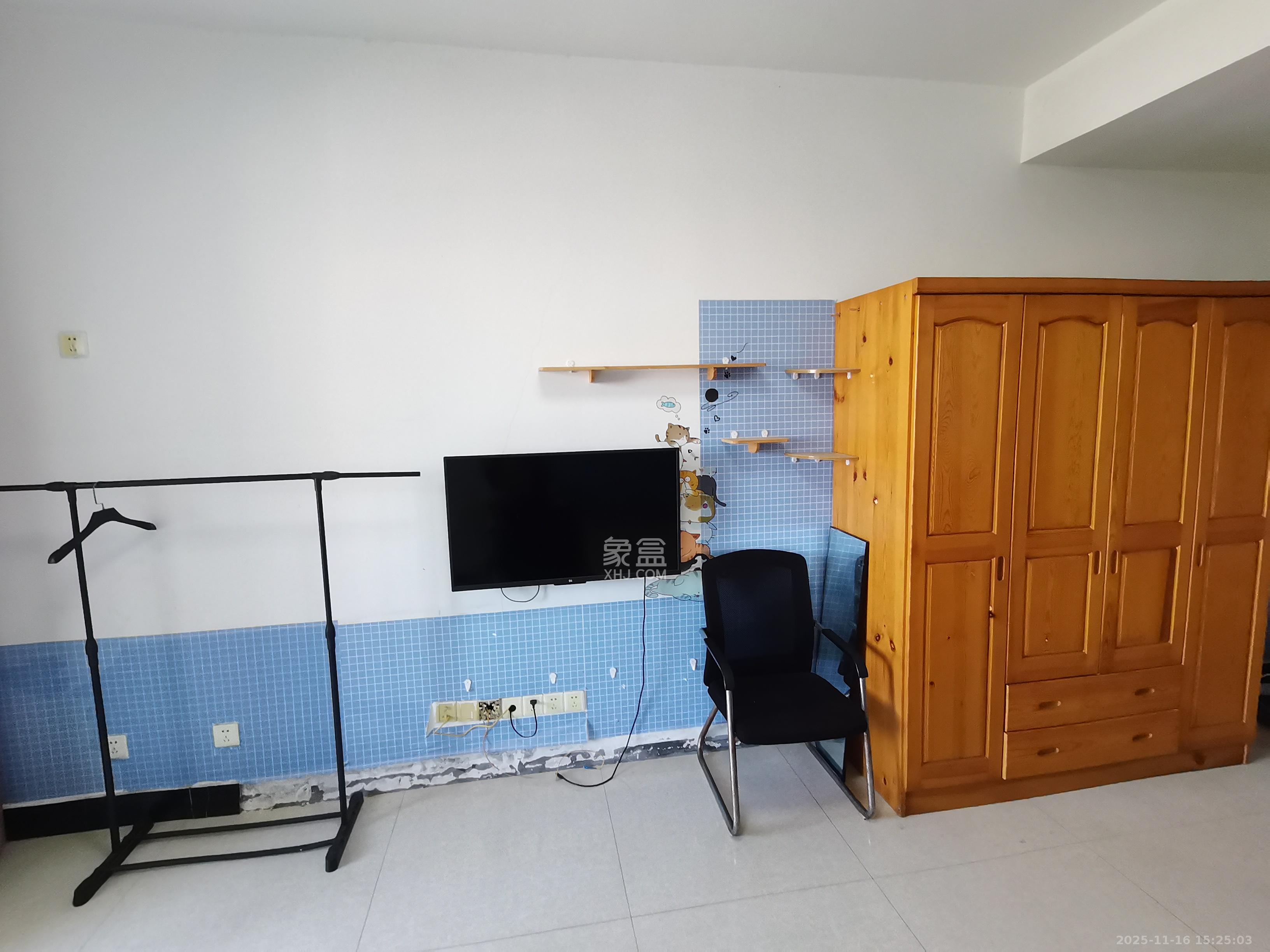 观湖公寓  1室1厅1卫    1400.0元/月室内图