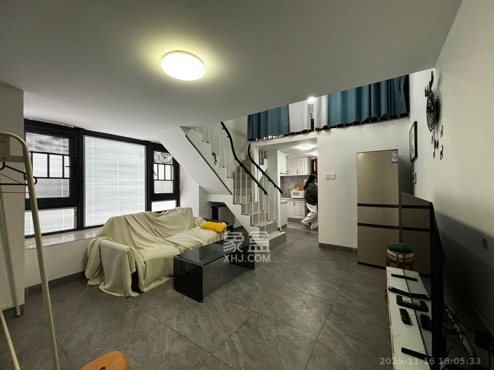 华润翡翠府 1室0厅0卫 2000.0元/月 华润翡翠府 1室0厅0卫 2000.0元/月室内图