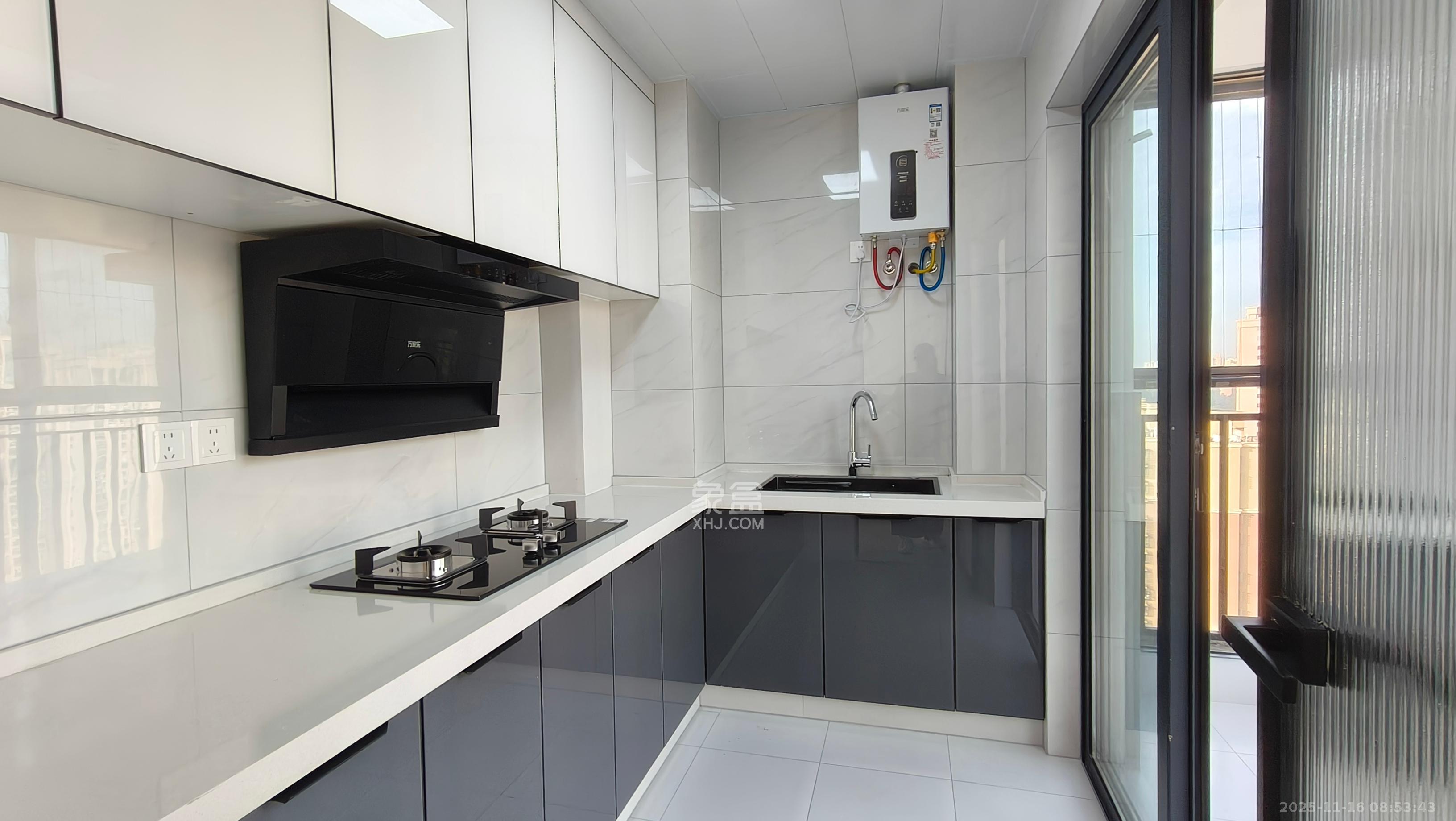 中建嘉和城  1室0厅0卫    2400.0元/月室内图