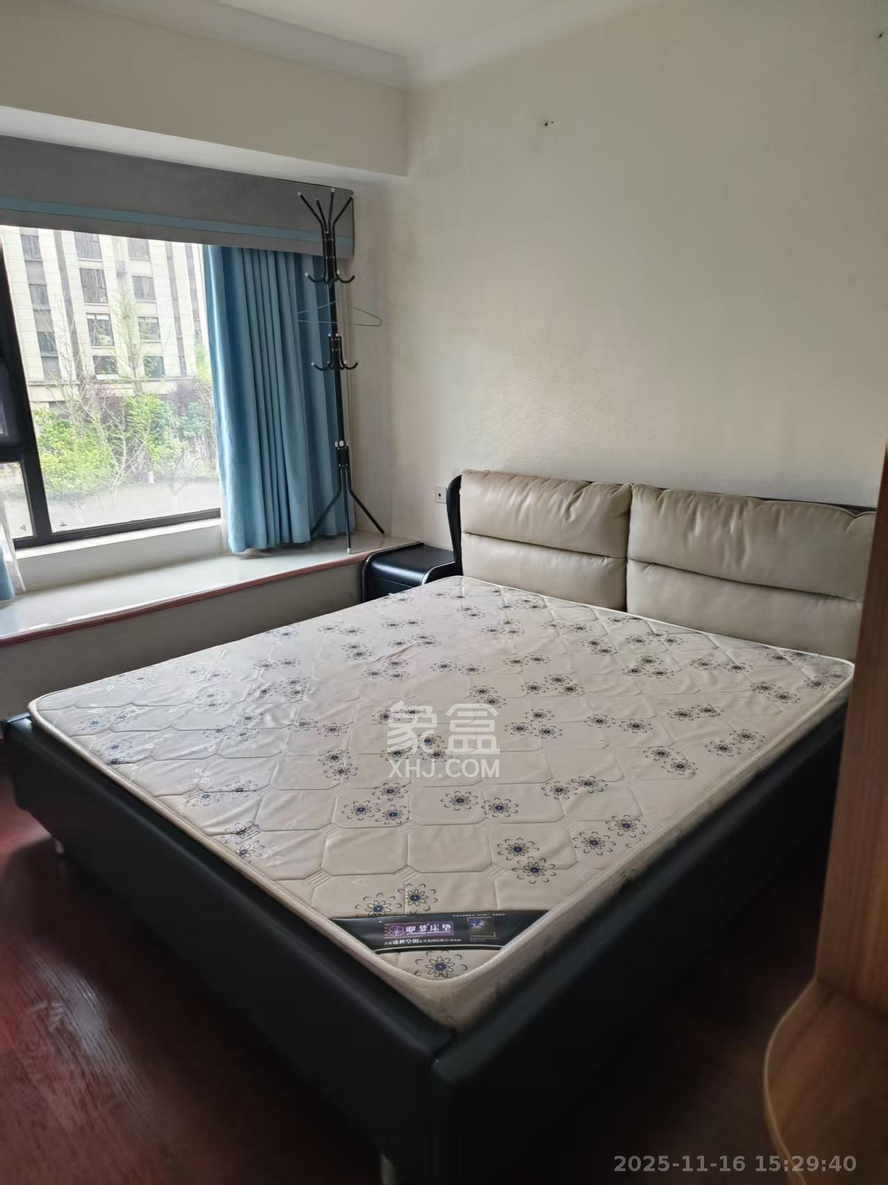 中海新城熙岸(中信新城五期) 3室2厅2卫 2200.0元/月 中海新城熙岸(中信新城五期) 3室2厅2卫 2200.0元/月室内图