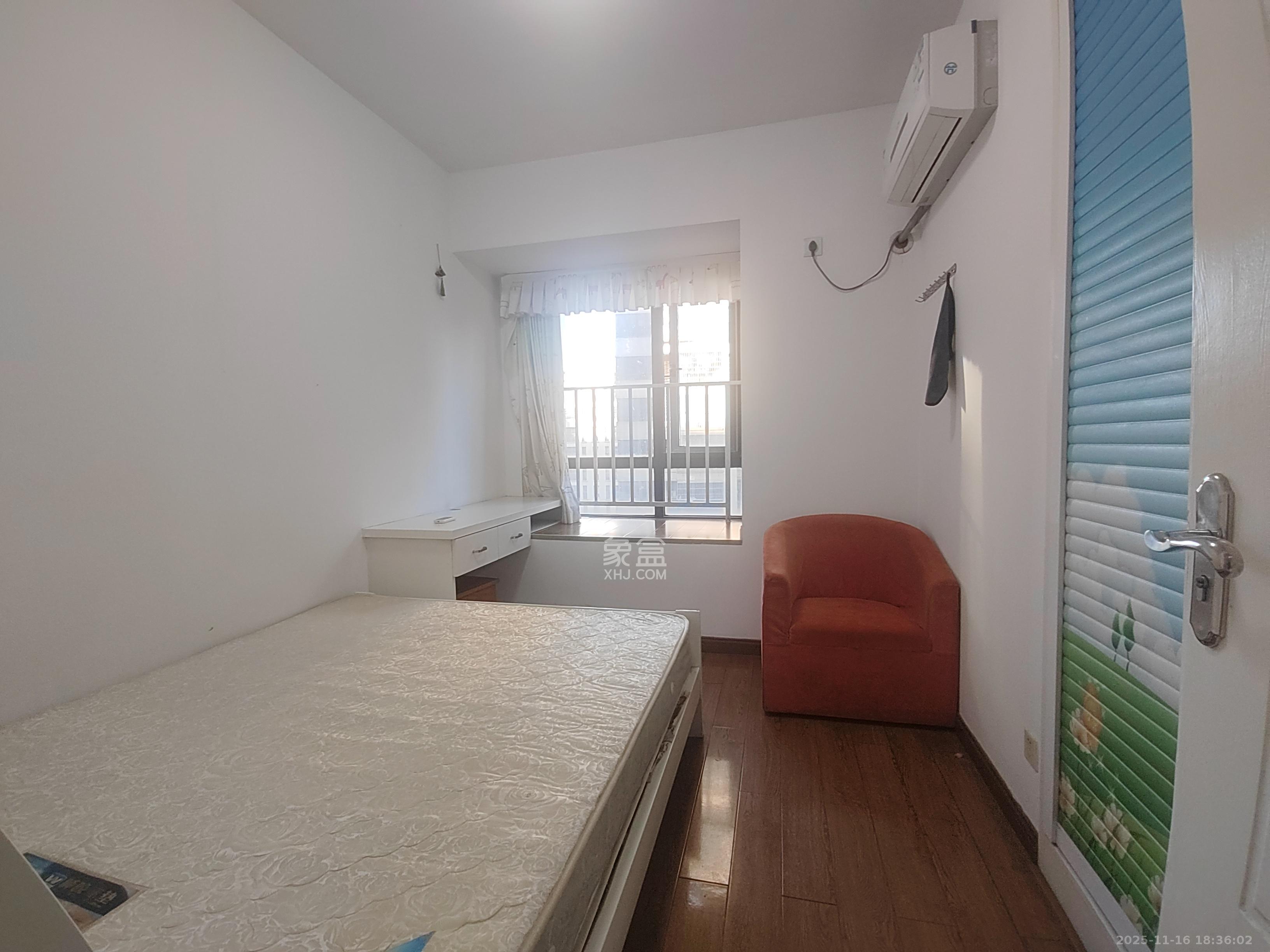 保利麓谷林语E区  3室2厅1卫    2350.0元/月室内图