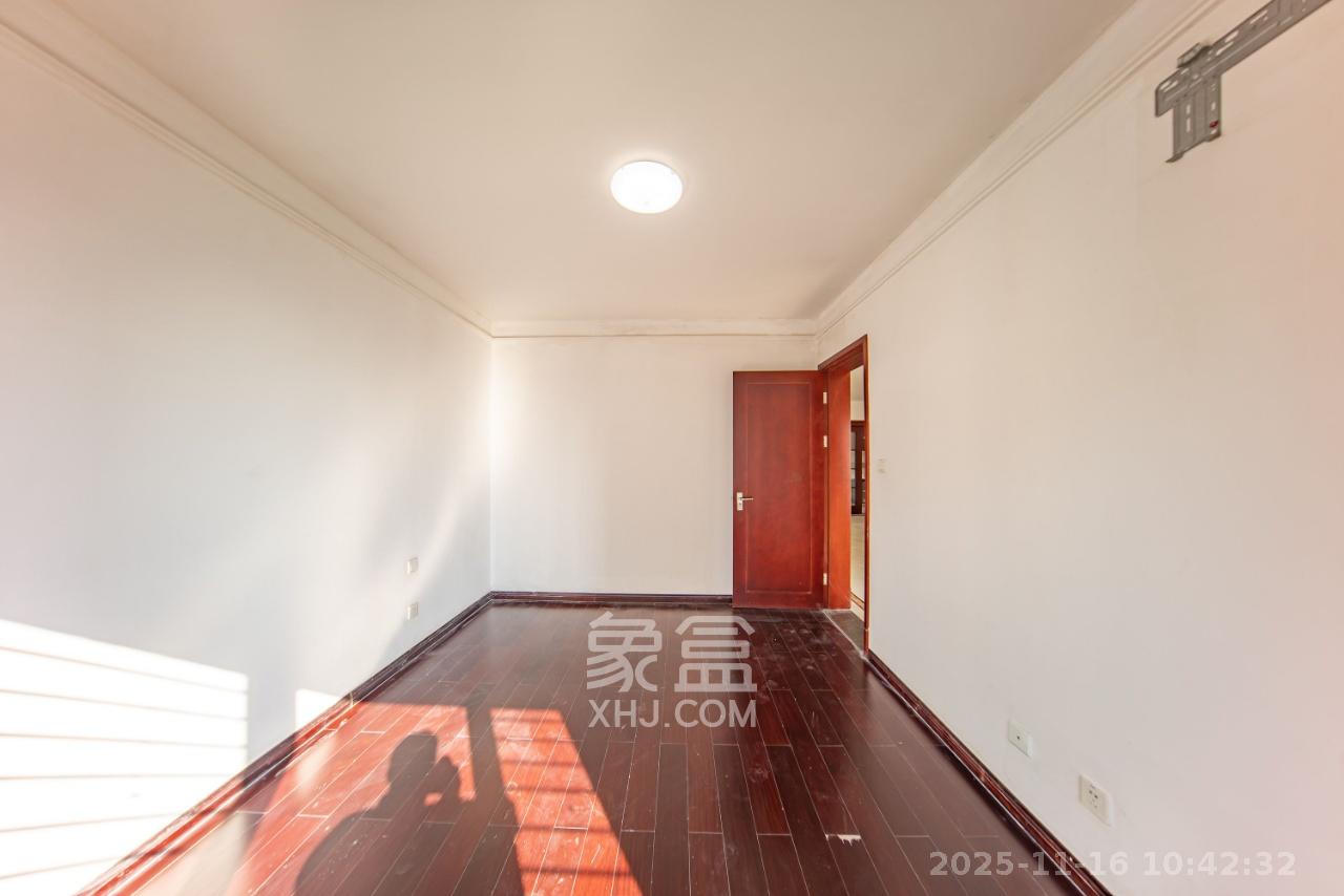 中海国际二期 3室2厅1卫 1900.0元/月 中海国际二期 3室2厅1卫 1900.0元/月室内图