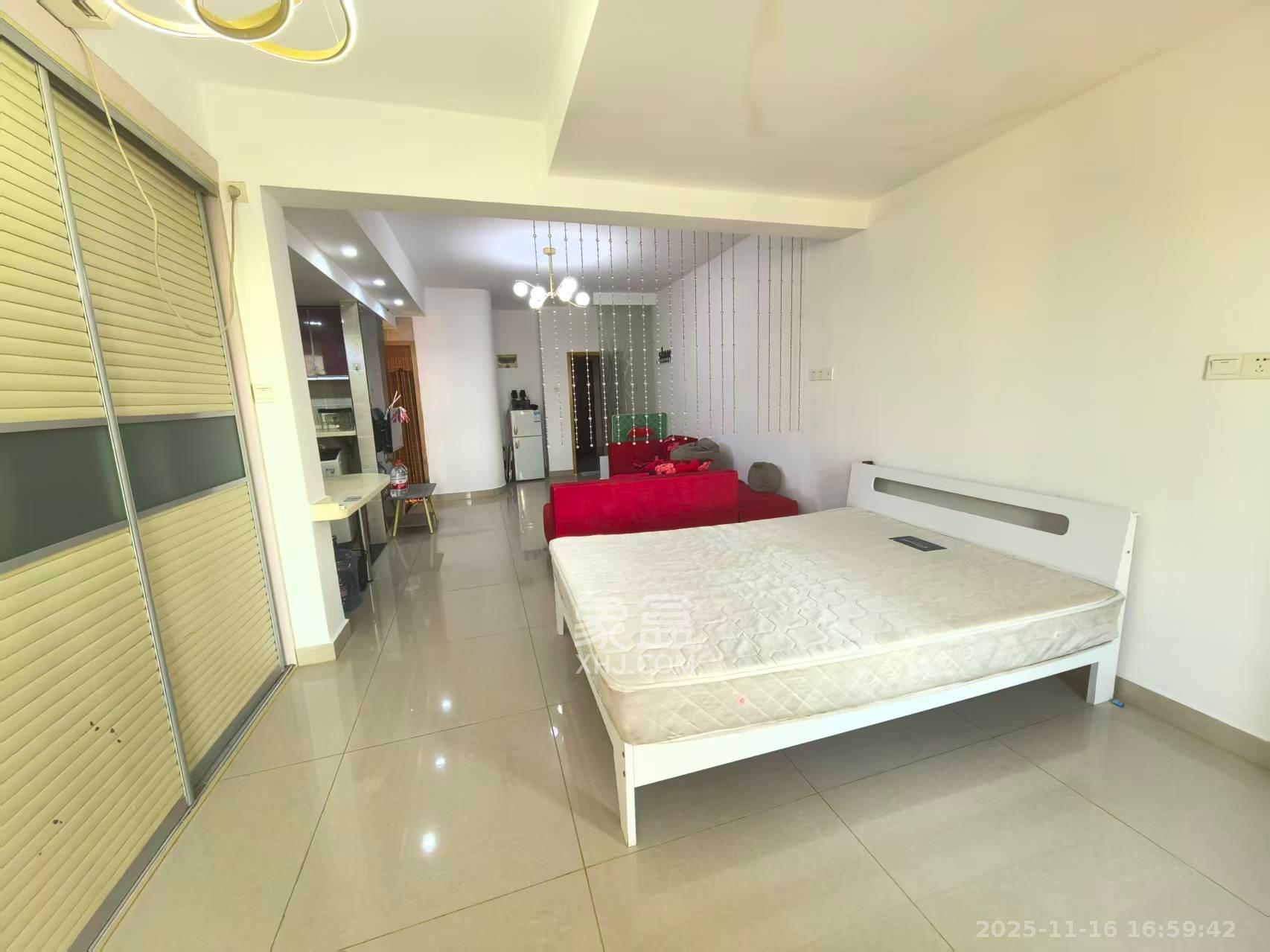 加加大街（华景苑）  1室1厅1卫    1300.0元/月室内图