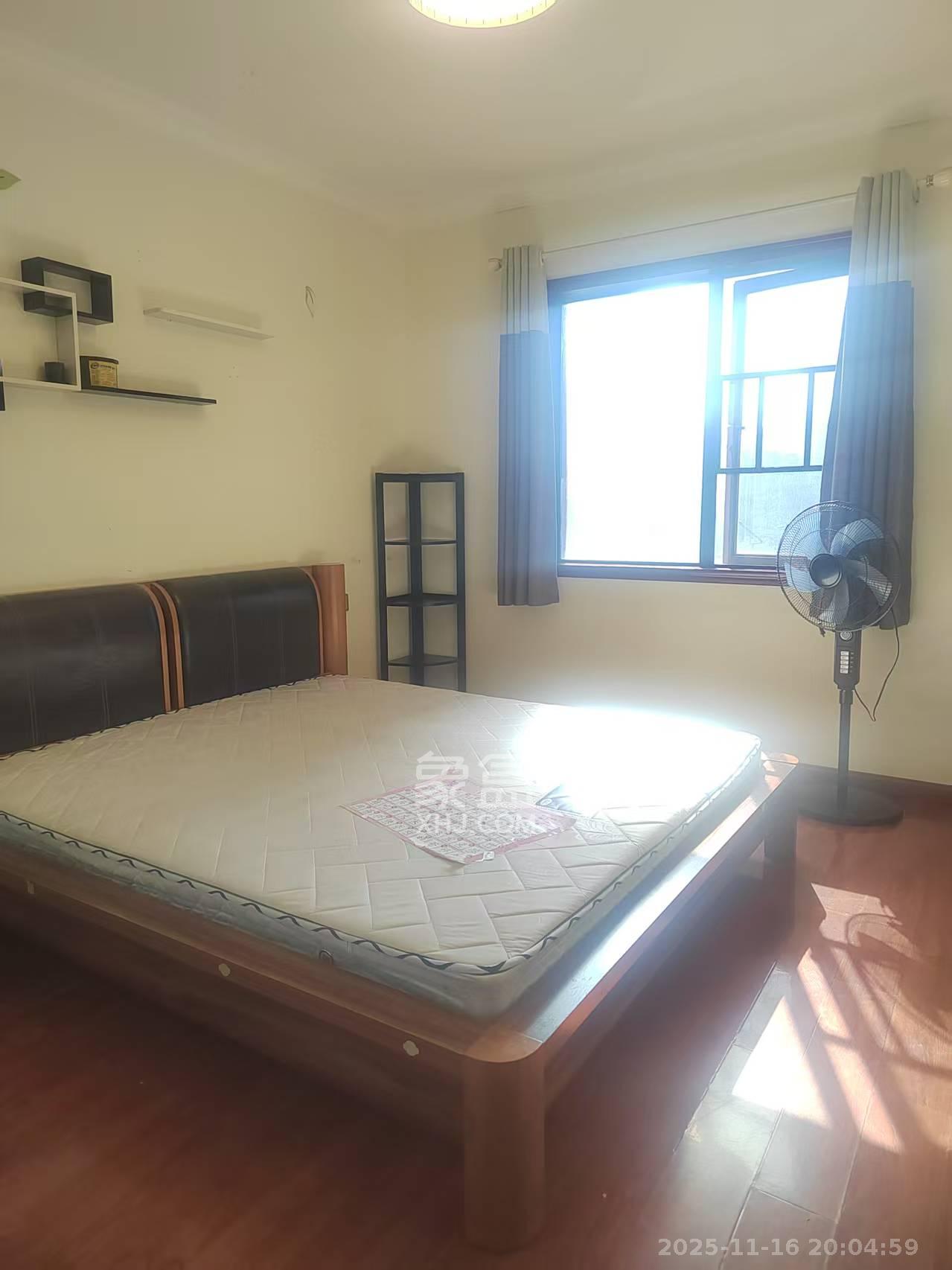 中冶中央公园  3室2厅2卫    3000.0元/月室内图