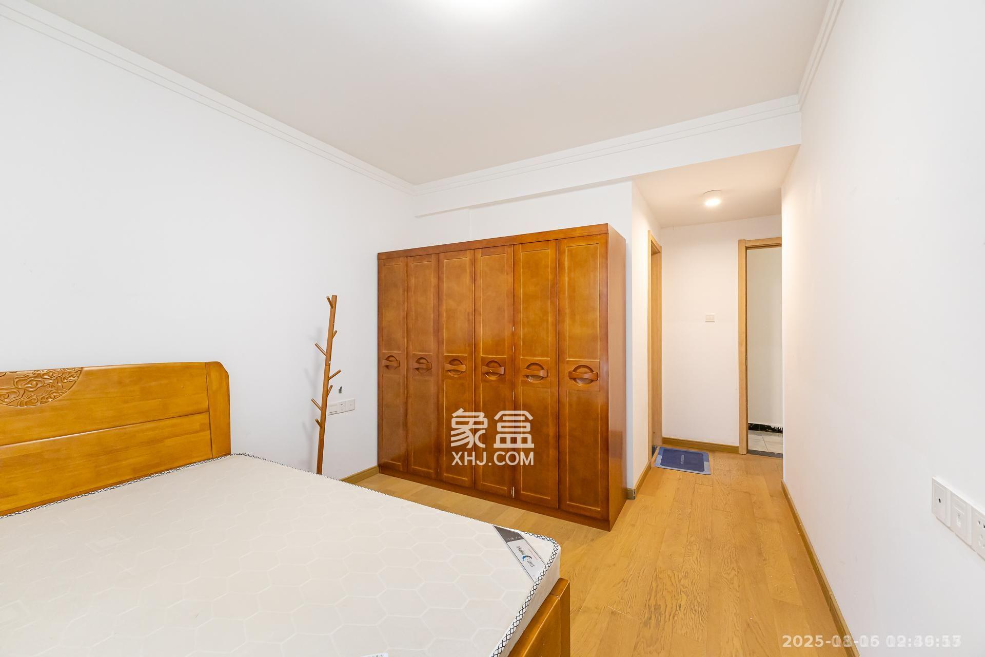 万润滨江天著  4室2厅2卫    2450.0元/月室内图