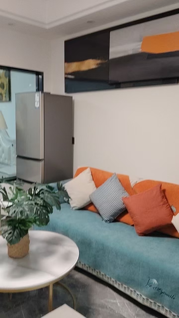 江岸公馆  1室1厅1卫    2200.0元/月室内图