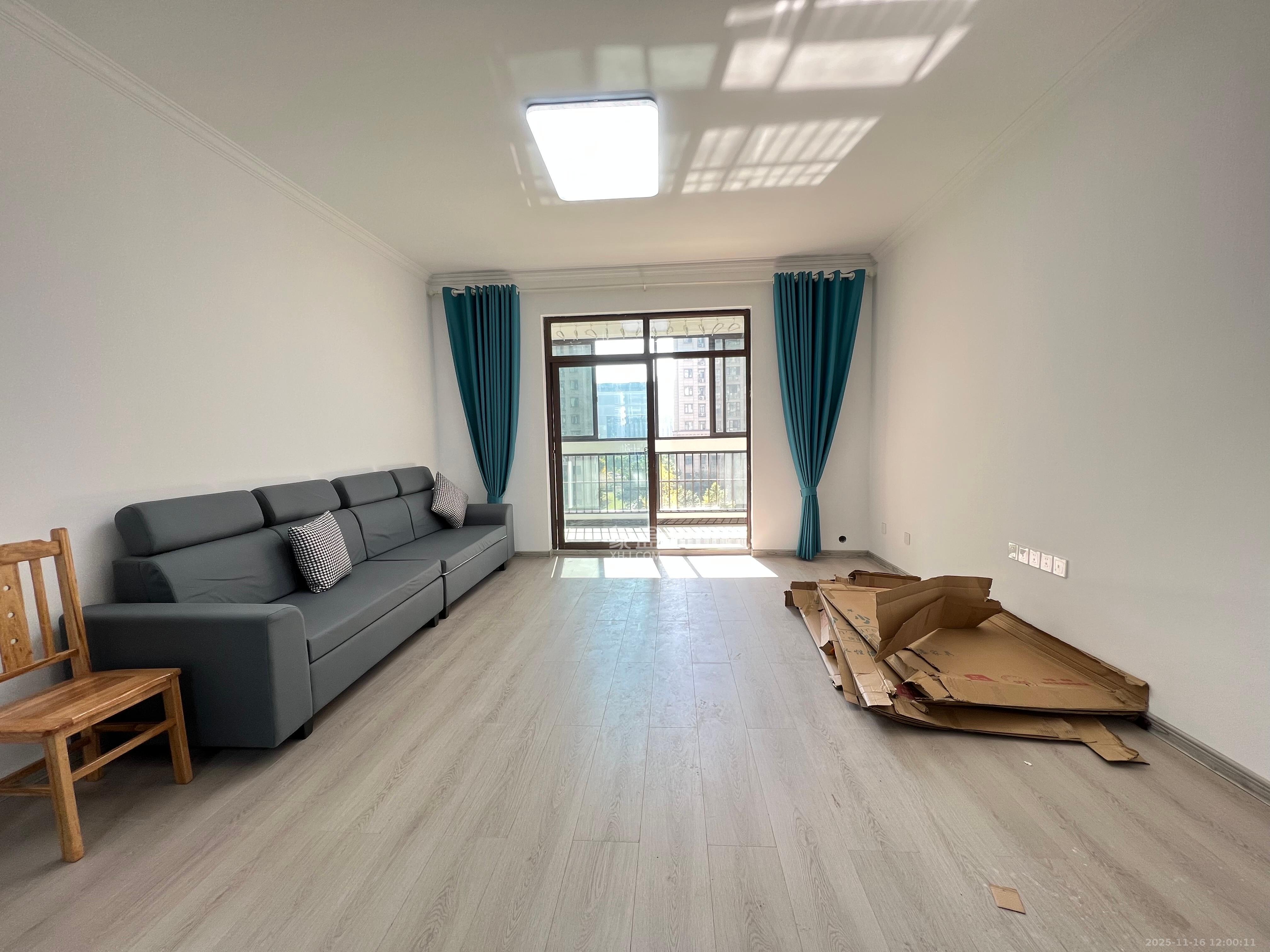 阳光丽城二期  4室2厅2卫    3500.0元/月